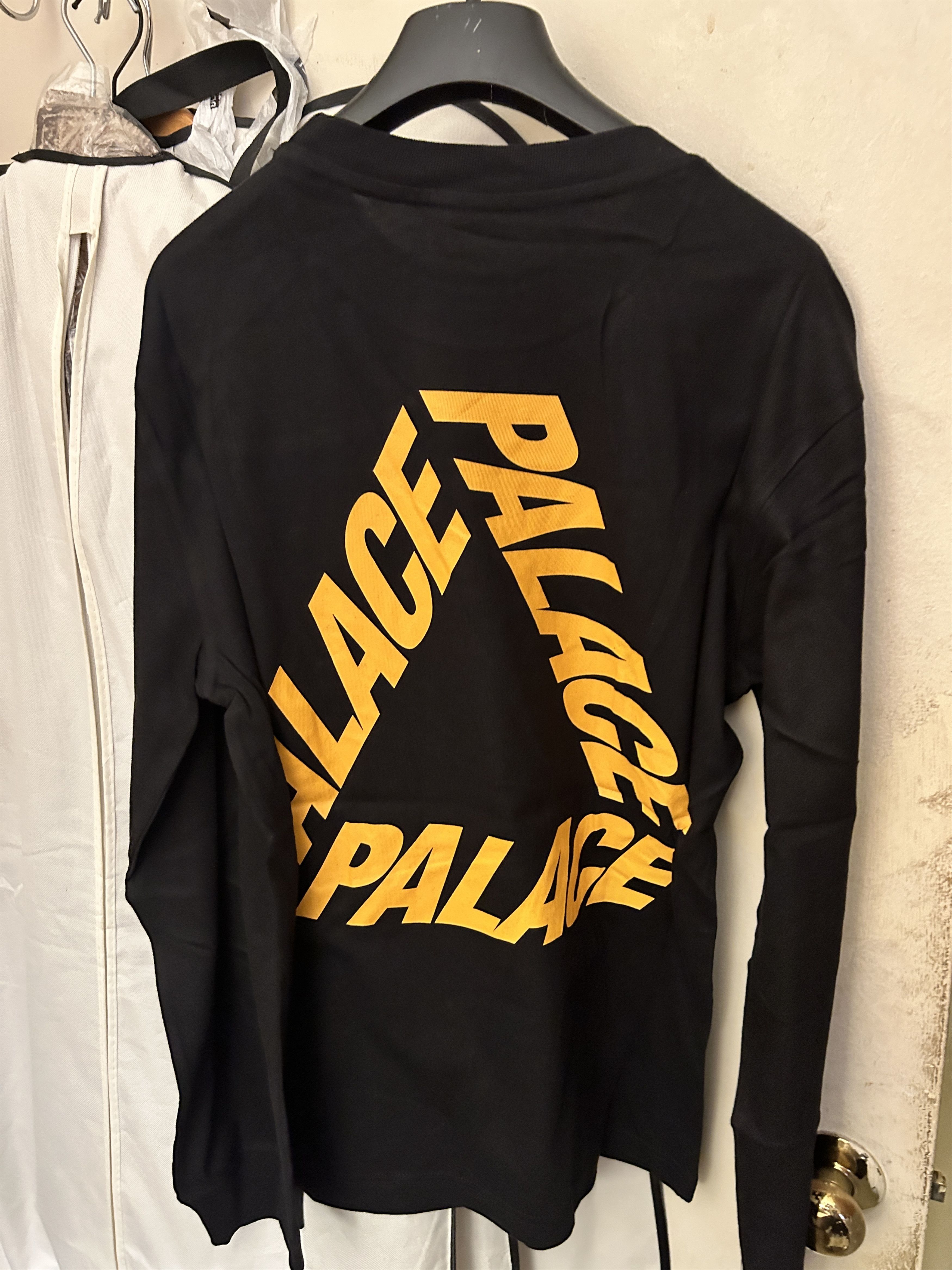 Palace P Chain Dog Longsleeve Tee | Grailed