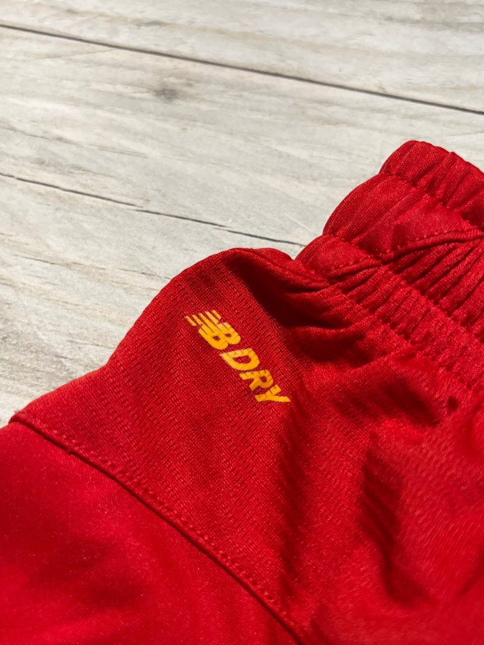 New Balance New Balance Liverpool 2016 2017 Home Football Shorts Soccer Size US 32 / EU 48 - 12 Thumbnail