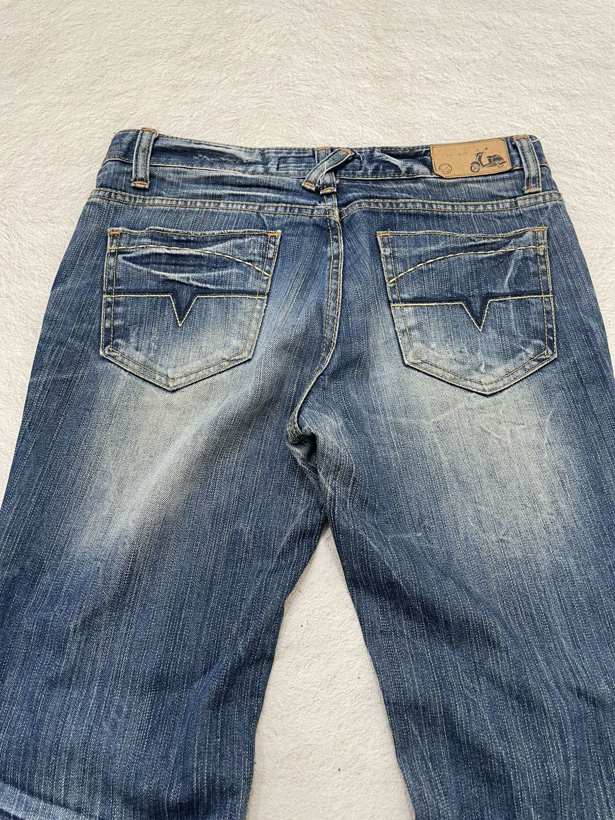 Japanese Brand 00s Diesel Flare Denim Distressed Bootcut Blue Jeans Wash Y2 Size US 31 - 11 Thumbnail