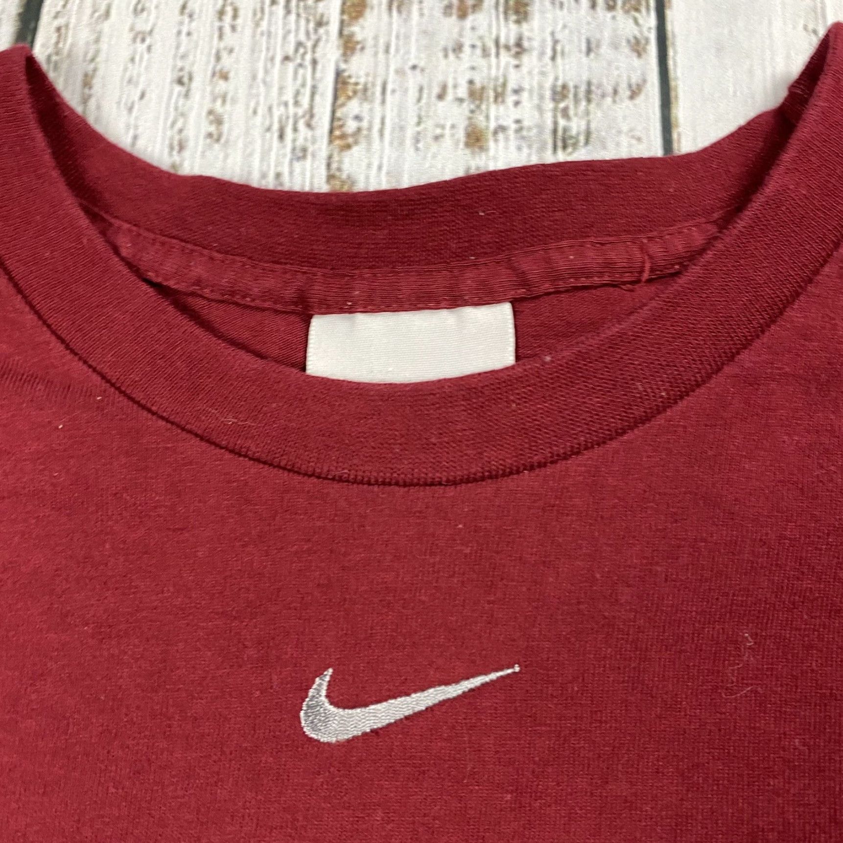 Nike VINTAGE Y2K NIKE EMBROIDERED LONG SLEEVE T-SHIRT M RED CENTER LOGO MEN'S Size US M / EU 48-50 / 2 - 3 Thumbnail