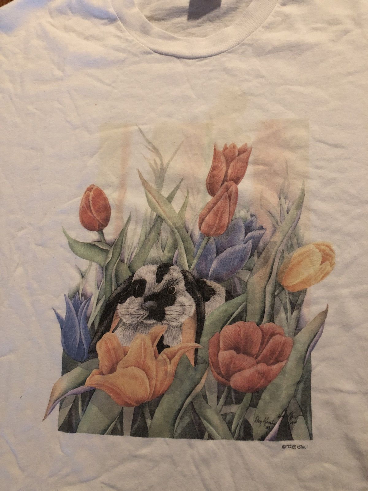 Vintage Vintage 90s Rabbit Among Tulips T Shirt S/XL Size US XL / EU 56 / 4 - 2 Thumbnail