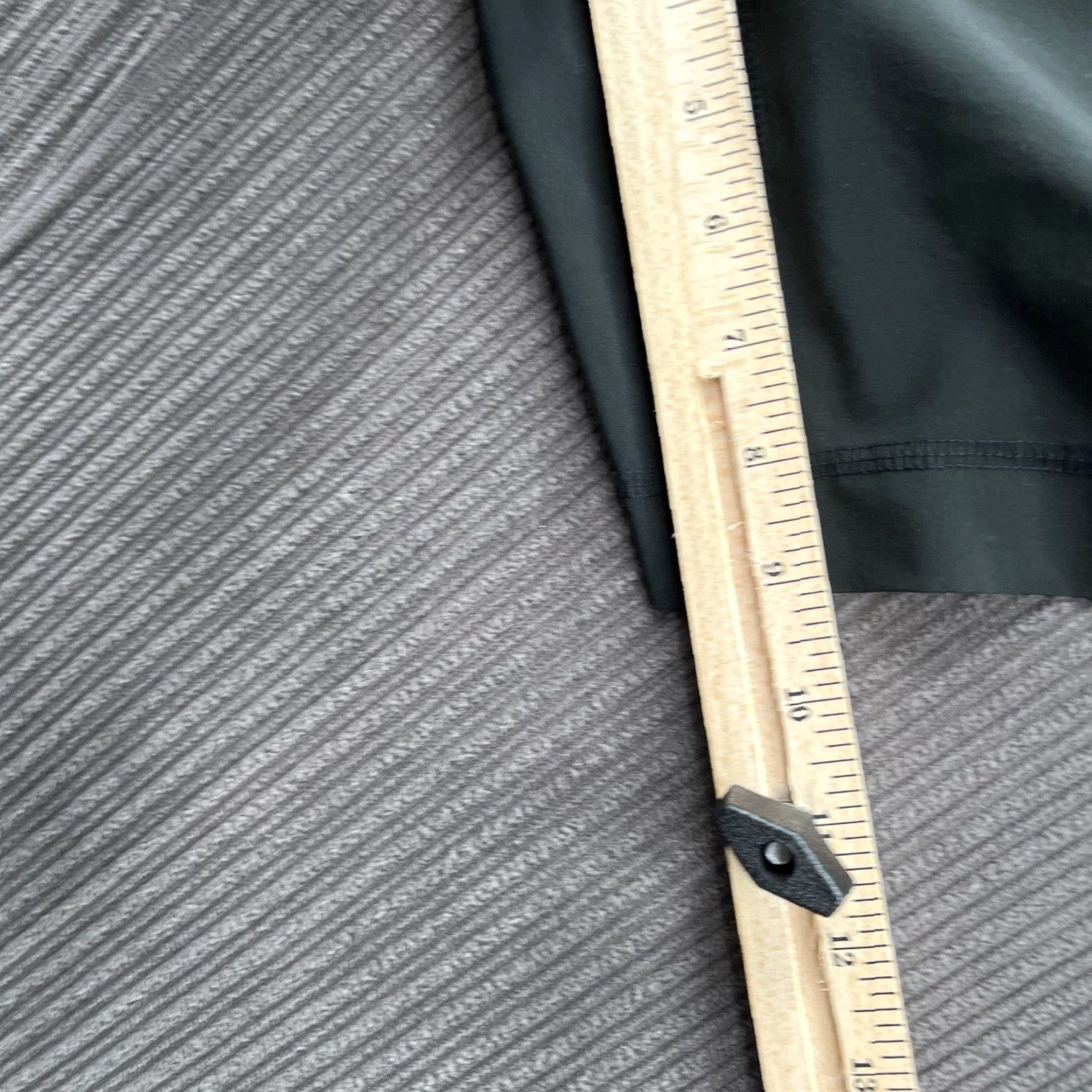 Lululemon Lululemon Men Shorts Size 29 Black Athleisure Gym Training Outdoors Beach Casual Shirt Size US 29 - 5 Thumbnail