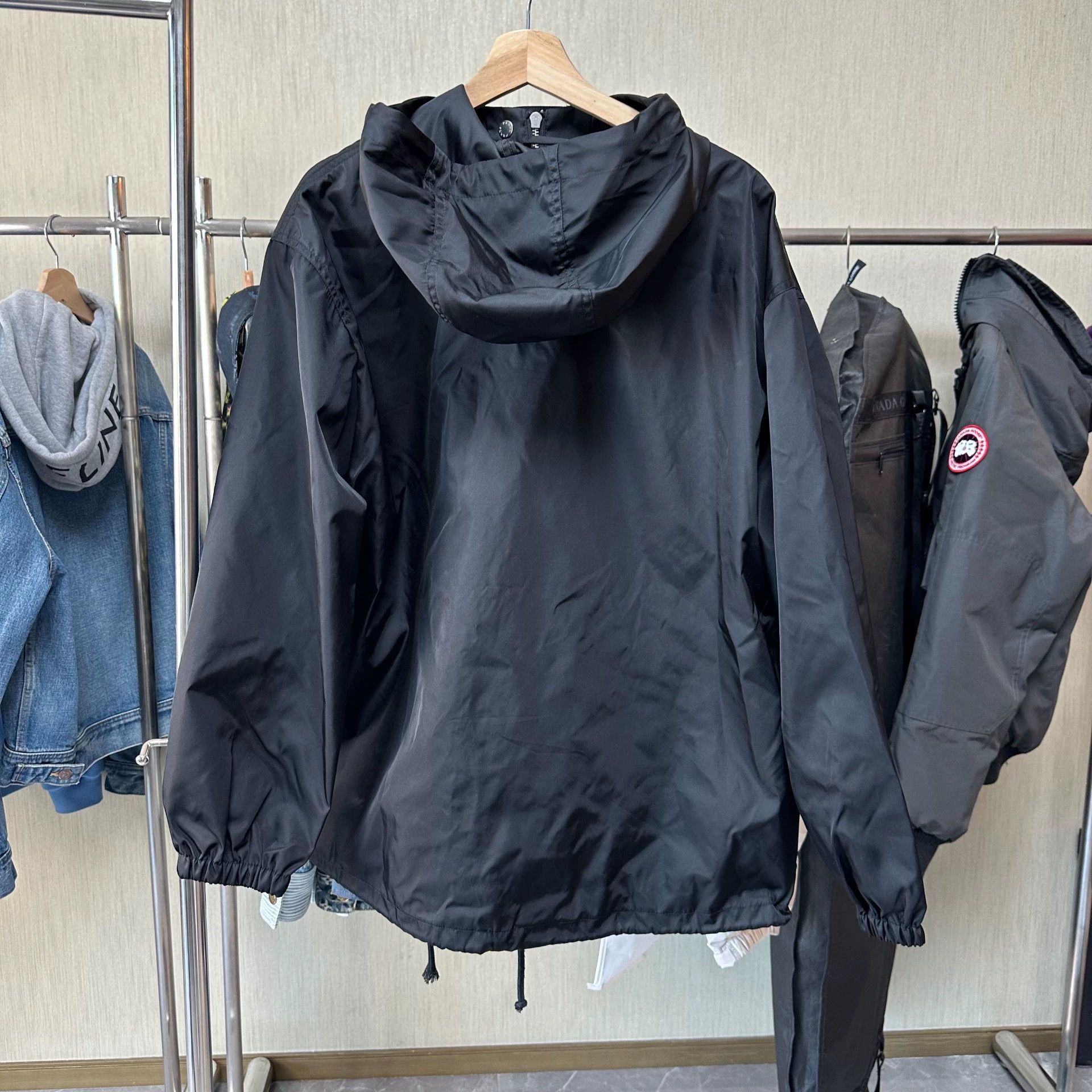 Prada PRADA Solid Black Hooded LS Short Recycled Nylon Jacket Size S / US 4 / IT 40 - 2 Thumbnail