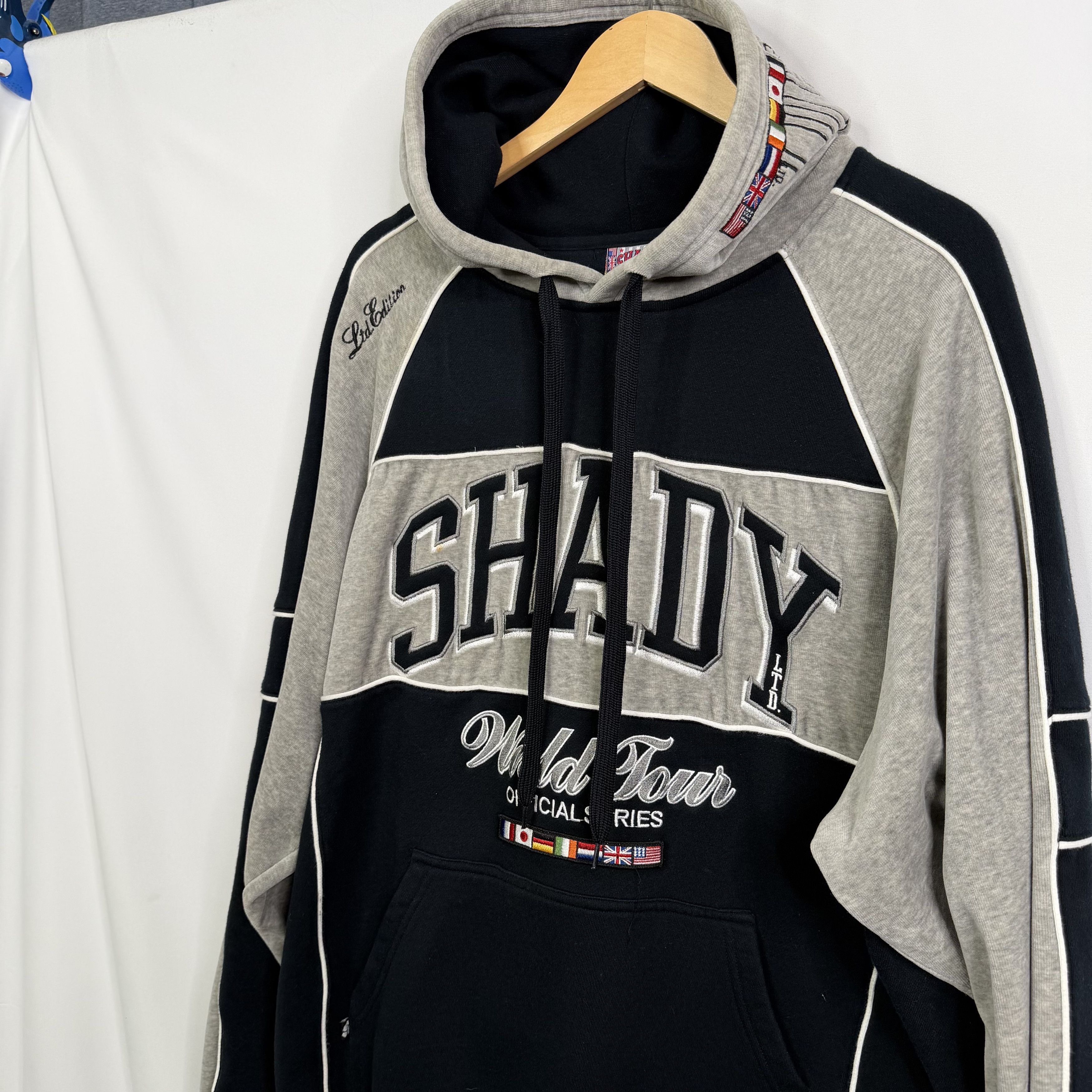 Shady Ltd Shady Ltd World Tour Official Series Eminem Hoodie Size US L / EU 52-54 / 3 - 8 Thumbnail