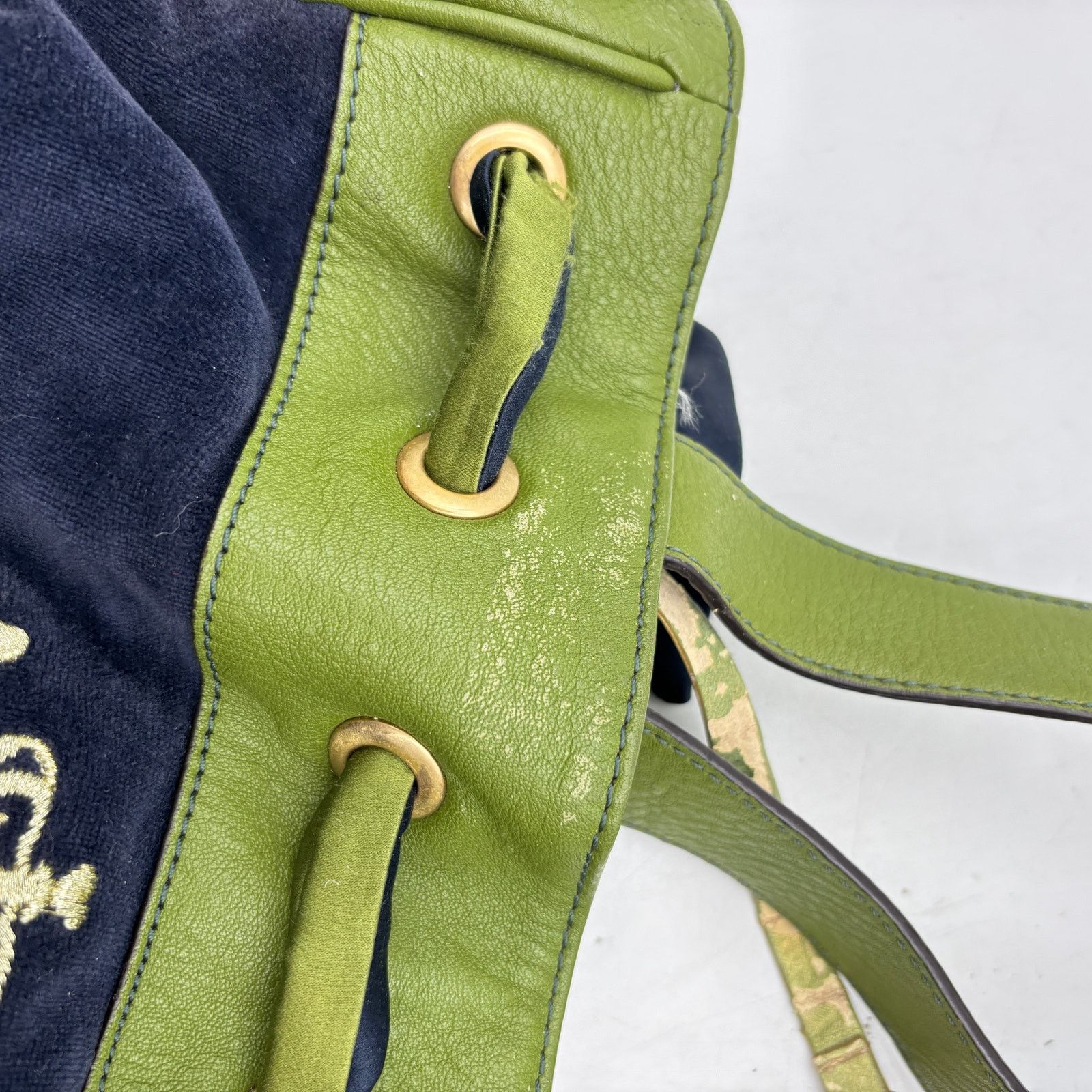 Juicy Couture × Vintage VTG Juicy Couture Daydreamer Shoulder Bag Purse Y2K Velour Size ONE SIZE - 16 Thumbnail