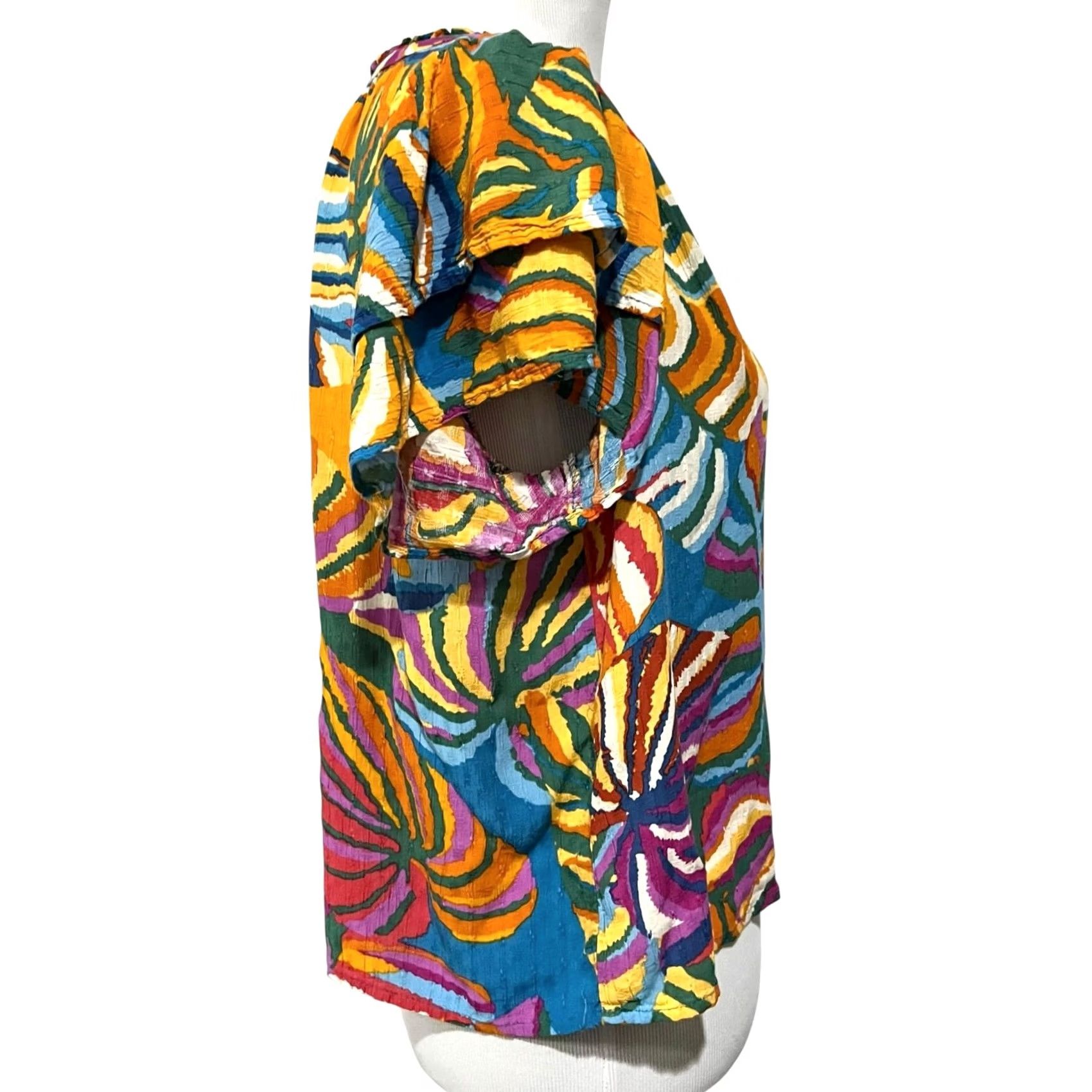 Christian Siriano Christian Siriano Top Blouse Flutter Sleeve Short Sleeve Beach Tropical Resort Multicolor Women sz L Colorful Gauzy Lightweight Rayon Split neck 90s? Size L / US 10 / IT 46 - 5 Thumbnail