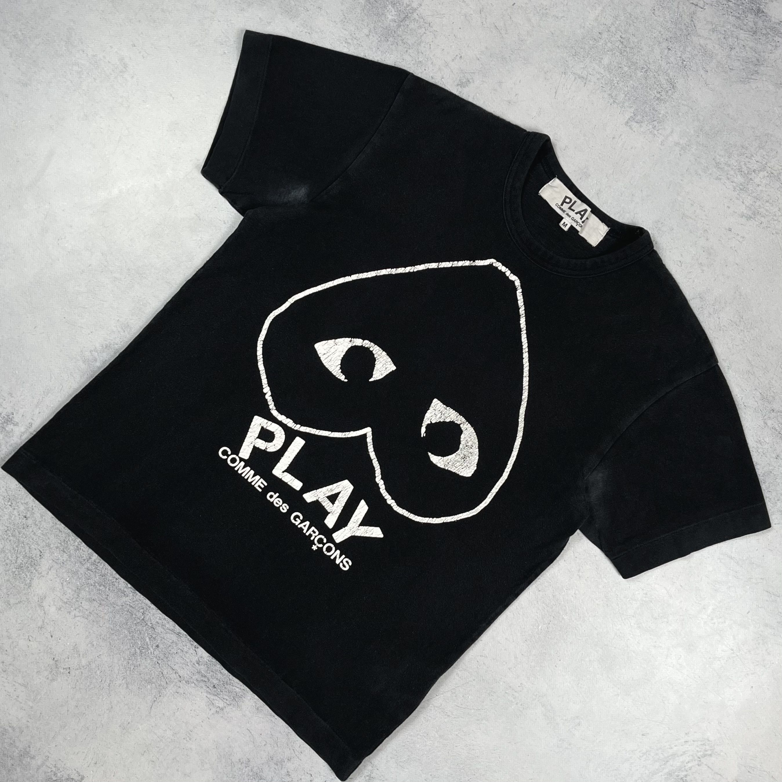 Comme des Garcons PLAY Comme Des Garcons Heart Big Logo T Shirt Size US S / EU 44-46 / 1 - 1 Thumbnail