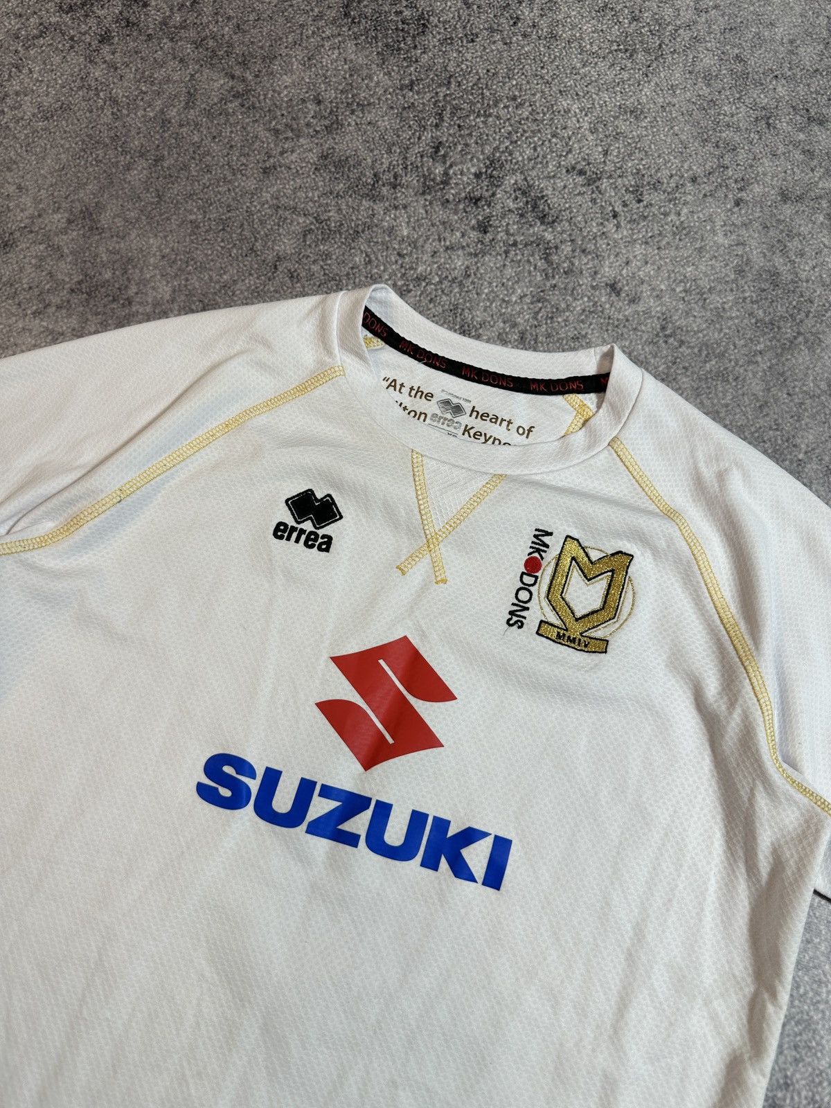 Vintage Vintage Errea MK Dons Suzuki Soccer Jersey Streetwear XS VTg Size US XS / EU 42 / 0 - 2 Thumbnail