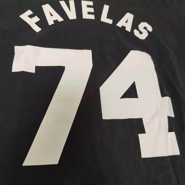 Givenchy Givenchy Short-sleeved T-shirt, size L, 70% new Size US L / EU 52-54 / 3 - 2 Thumbnail