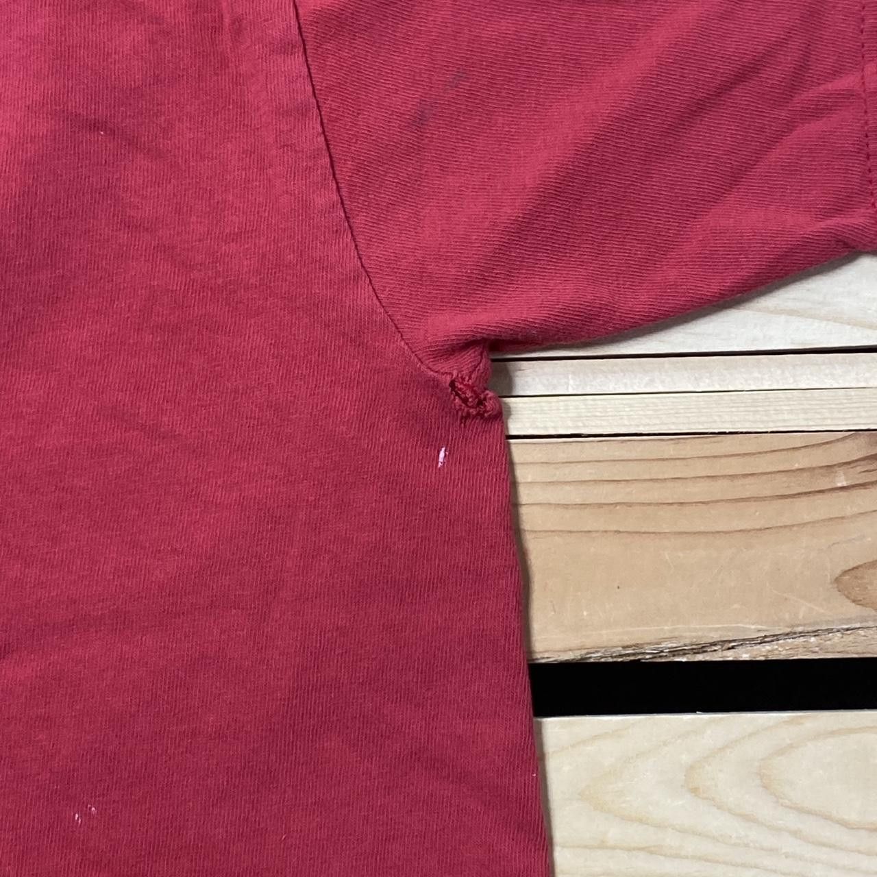 Nike Vintage Nike Red Thrashed Basketball Tee Size Large Size US L / EU 52-54 / 3 - 4 Thumbnail