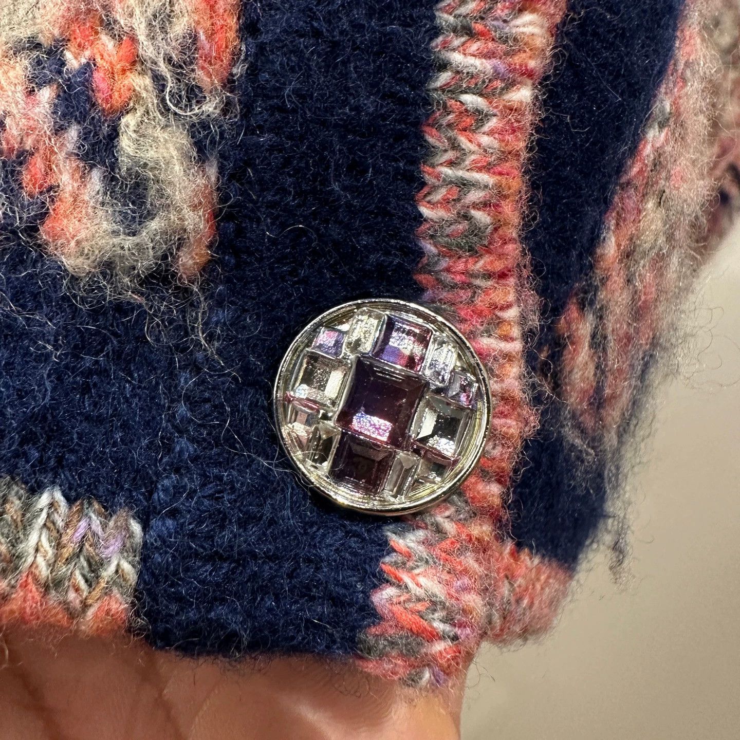 Chanel Chanel Cashmere Color-Blocked Check Crystal Btns Cardi 38 Size S / US 4 / IT 40 - 6 Thumbnail
