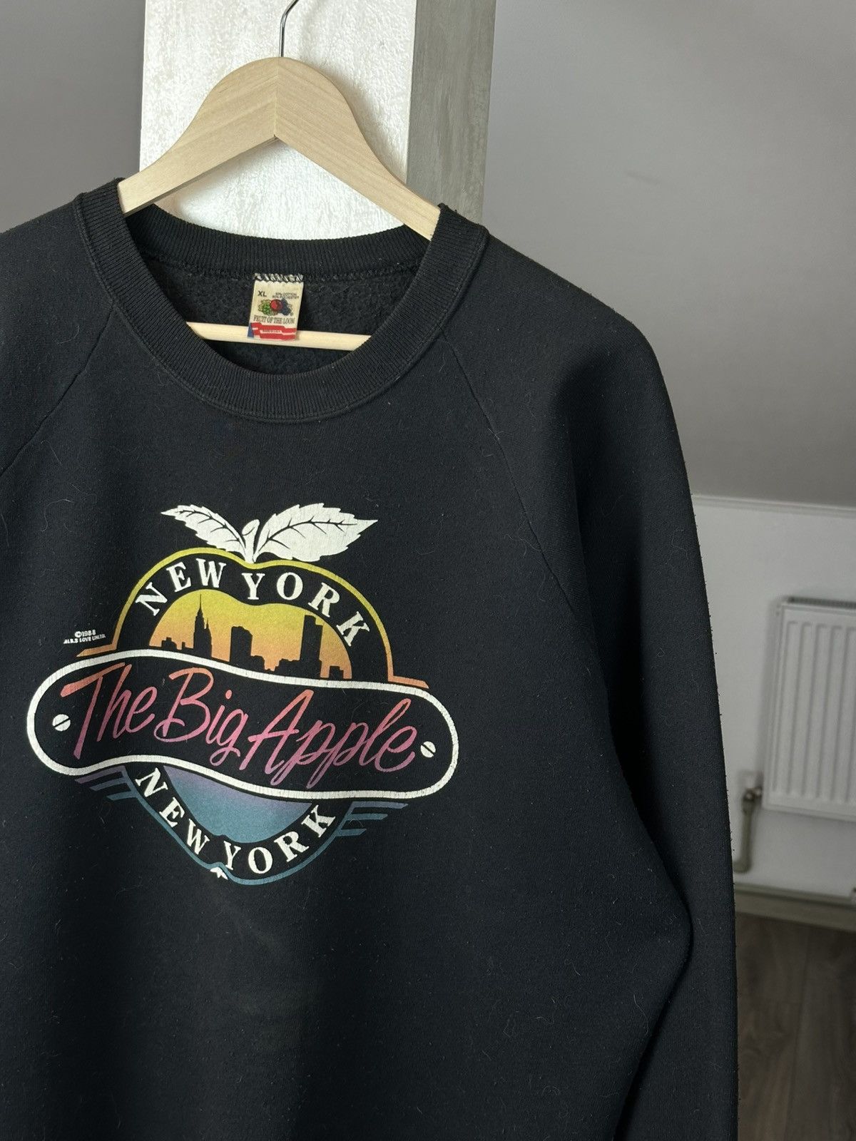 Champion Vintage New York The Big Apple 1988 Crewneck Sweatshirt Size US XL / EU 56 / 4 - 3 Thumbnail