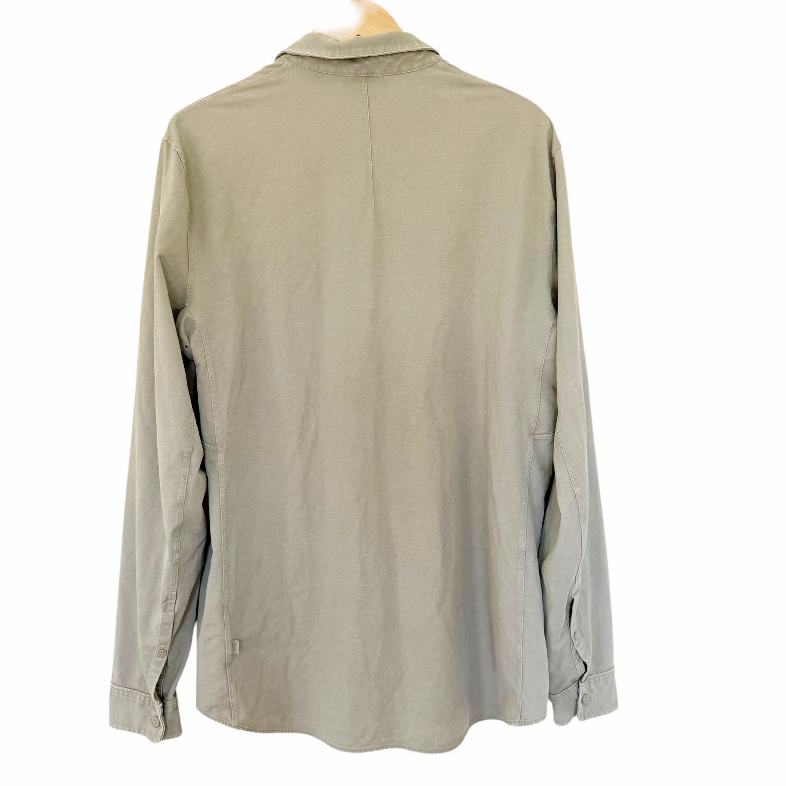Lululemon Lululemon Light Green Commission Long Sleeve Button Down L Size US L / EU 52-54 / 3 - 4 Thumbnail