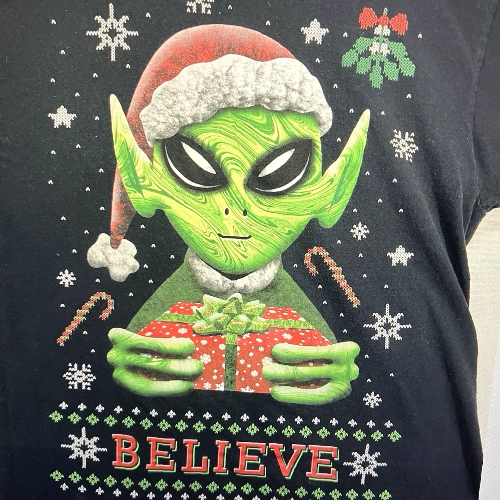 Fruit Of The Loom Alien Christmas T-Shirt Santa Claus Graphic Print Adult Large Black Funny Holiday Mens Size US L / EU 52-54 / 3 - 3 Thumbnail