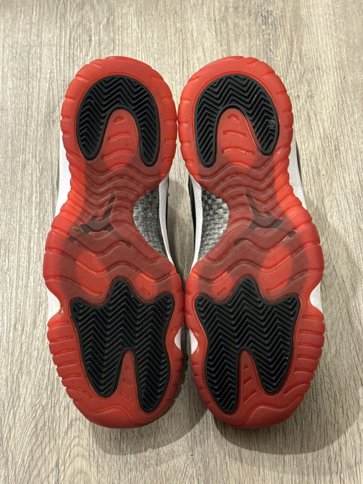 Jordan Brand Size 5.5Y- Jordan 11 Low Bred Concord Size US 5.5 / EU 38 - 5 Thumbnail
