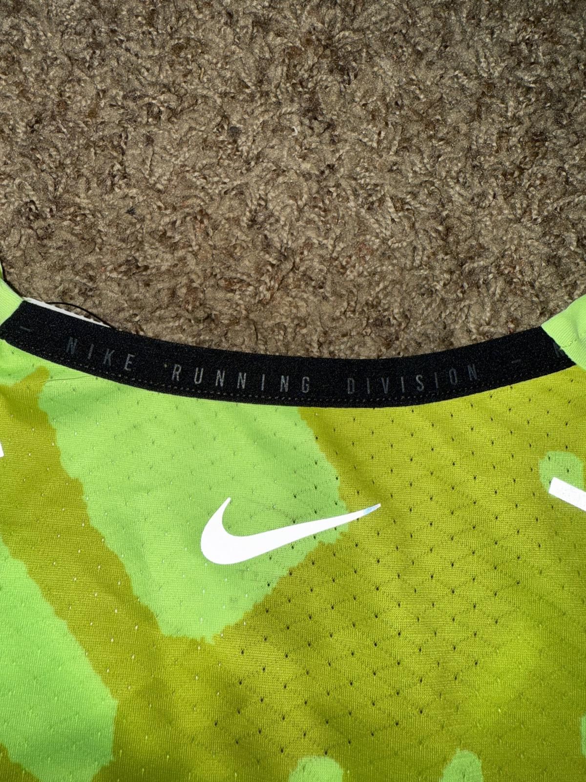Nike Nike Dri-FIT Run Division Rise 365 Men's Running Tank Sample Size US M / EU 48-50 / 2 - 7 Thumbnail