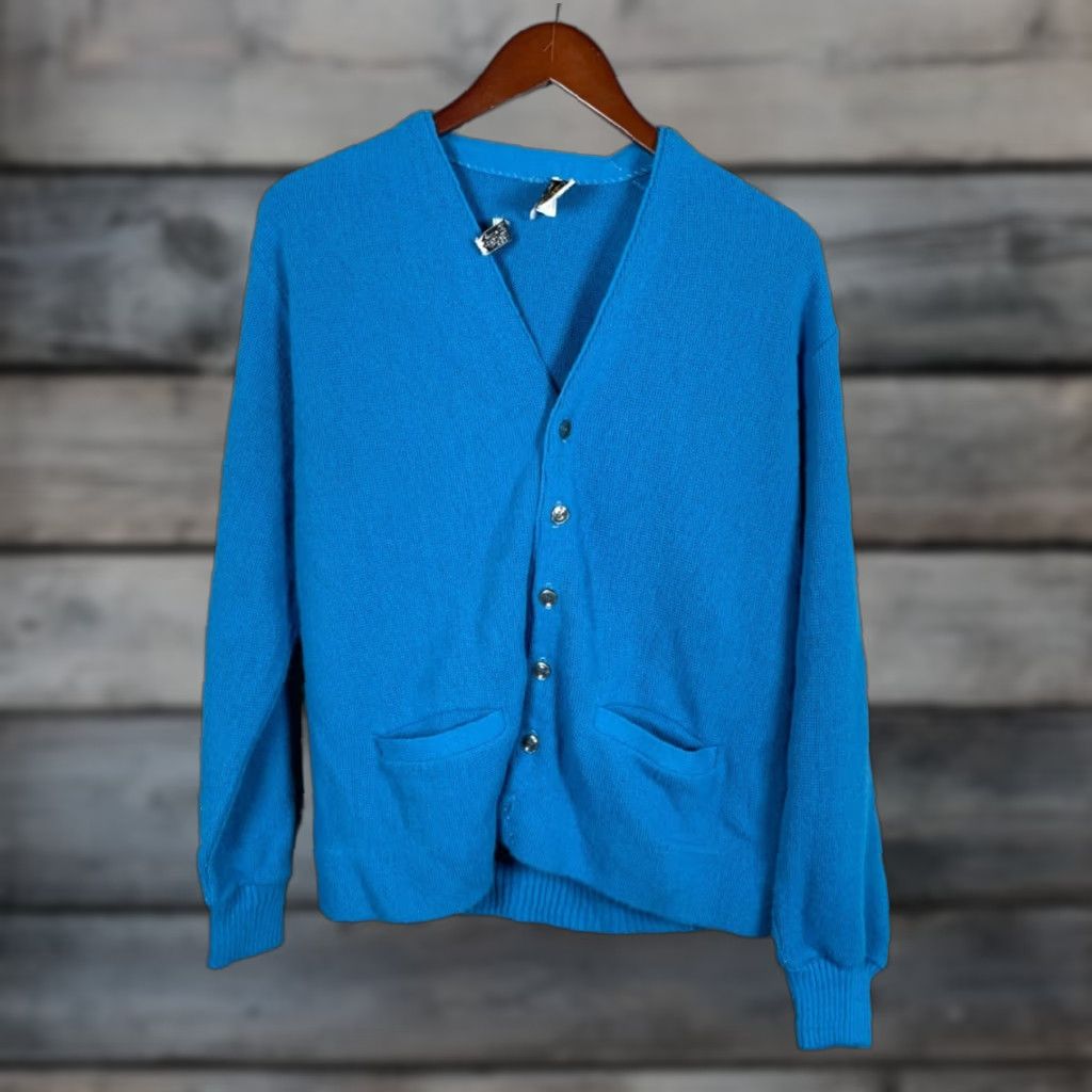 Etro VINTAGE United Shirt Men's Cardigan Sweater Adult Large Fall Lightweight Knit Preppy 80s Retro Blue Size US L / EU 52-54 / 3 - 1 Thumbnail
