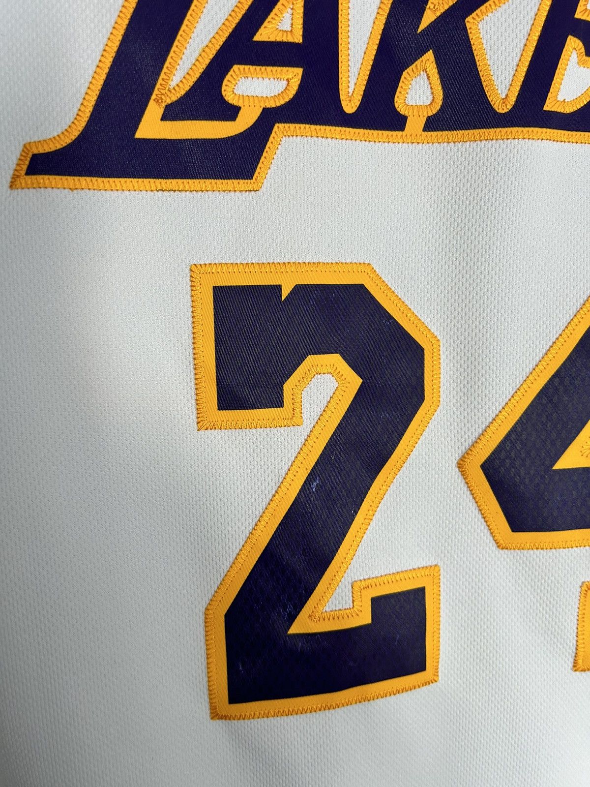 NBA Los Angeles Lakers #24 Bryant Adidas Basketball NBA jersey Size US L / EU 52-54 / 3 - 6 Thumbnail