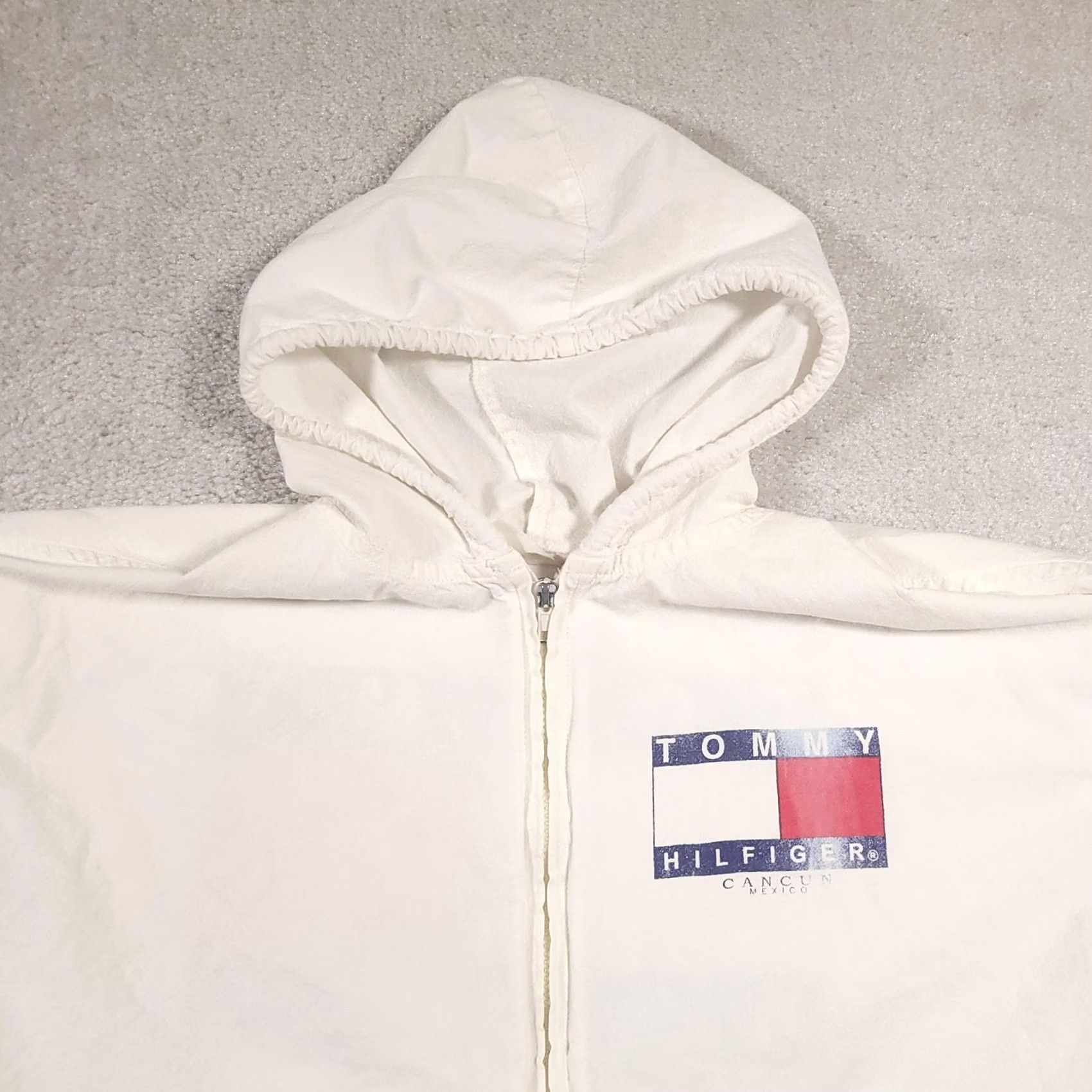 Tommy Hilfiger Tommy Hilfiger Jacket Mens L White Cancun Mexico Full Zip Hoodie Spell Out Windbreaker Light Weight Pockets Logo Zipper Size US L / EU 52-54 / 3 - 3 Thumbnail