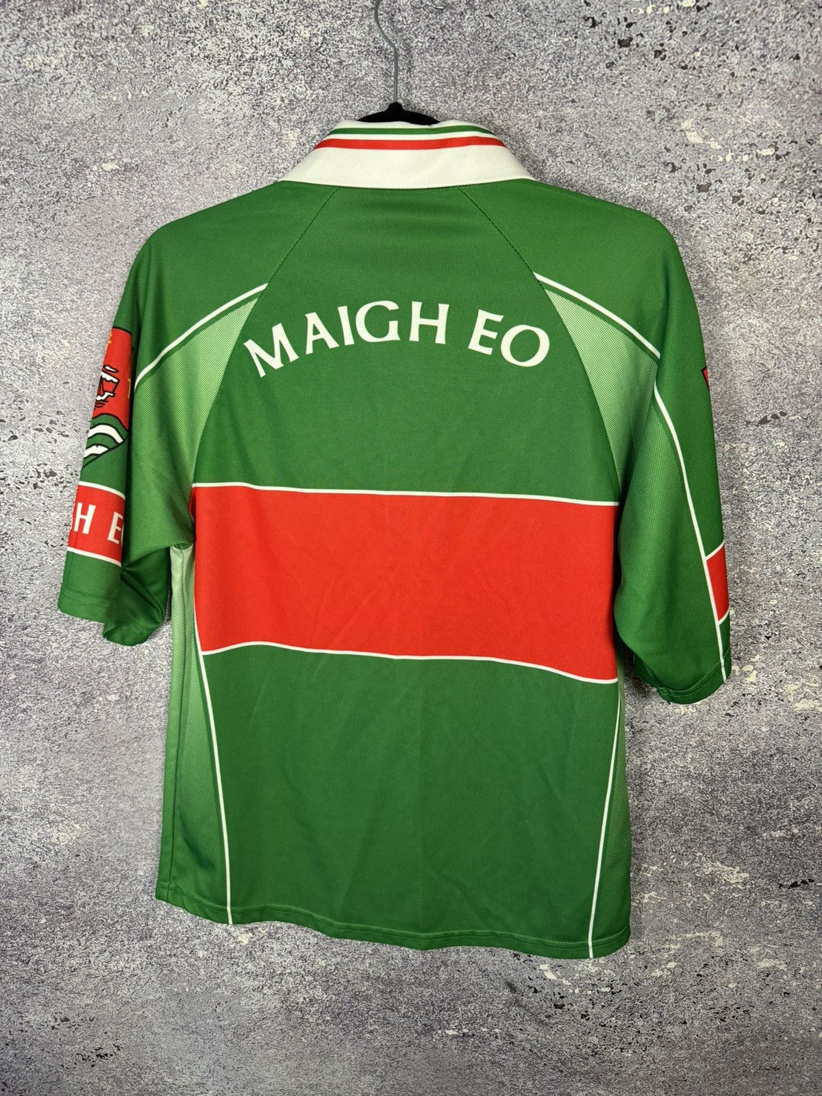O'Neills × Vintage O’neills Maigh Eo Mayo GAA 2004 Home Top Jersey men’s Size US S / EU 44-46 / 1 - 14 Thumbnail