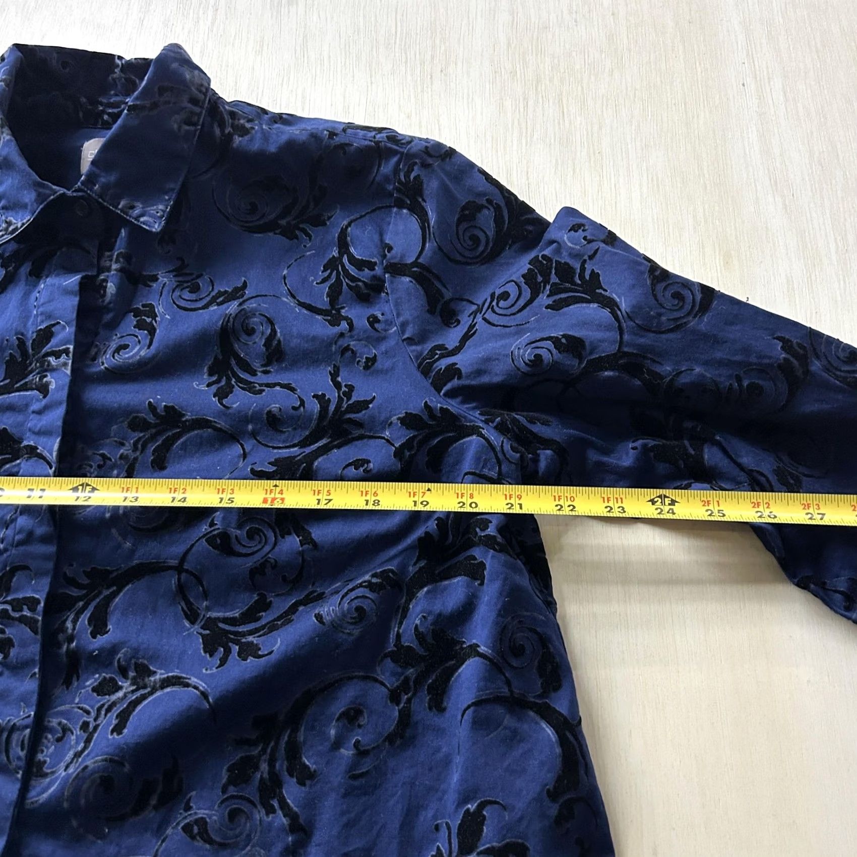 Vintage Chico's Shirt Womens 3 Blue Flocked Velvet Floral Button Up Long Sleeve Top Size XS / US 0-2 / IT 36-38 - 4 Thumbnail