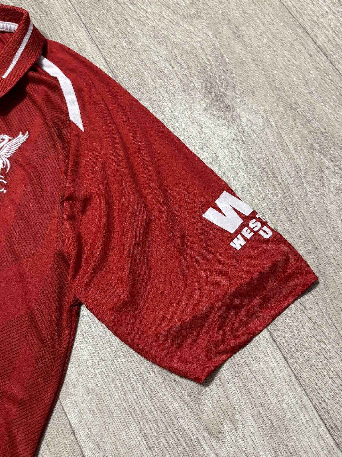 New Balance 🔷New Balance Liverpool 2018/19 Salah #11 Soccer jersey🔷 Size US M / EU 48-50 / 2 - 4 Thumbnail