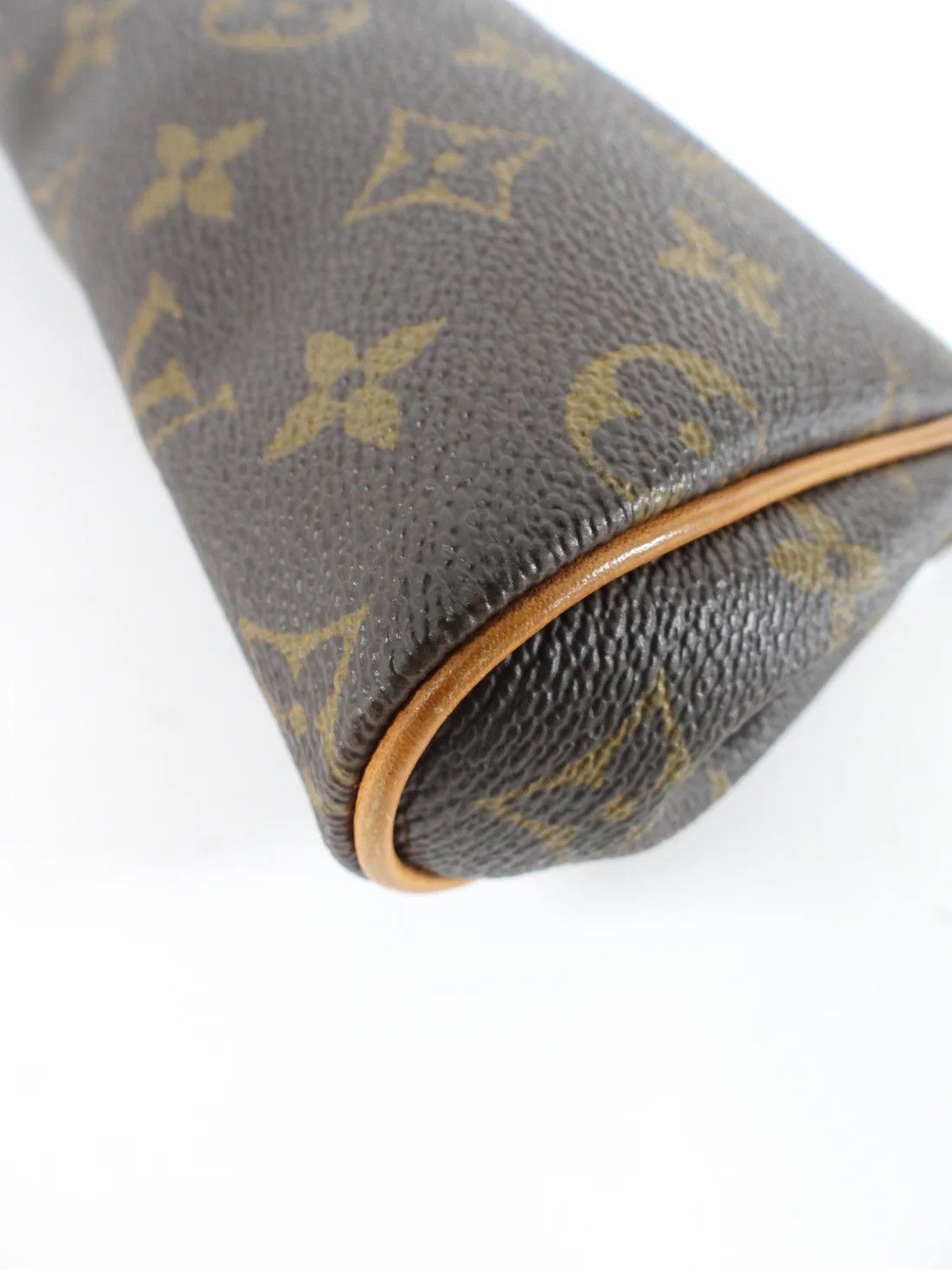 Louis Vuitton Louis Vuitton Monogram Coated Canvas Eva Chain Clutch Size ONE SIZE - 7 Thumbnail