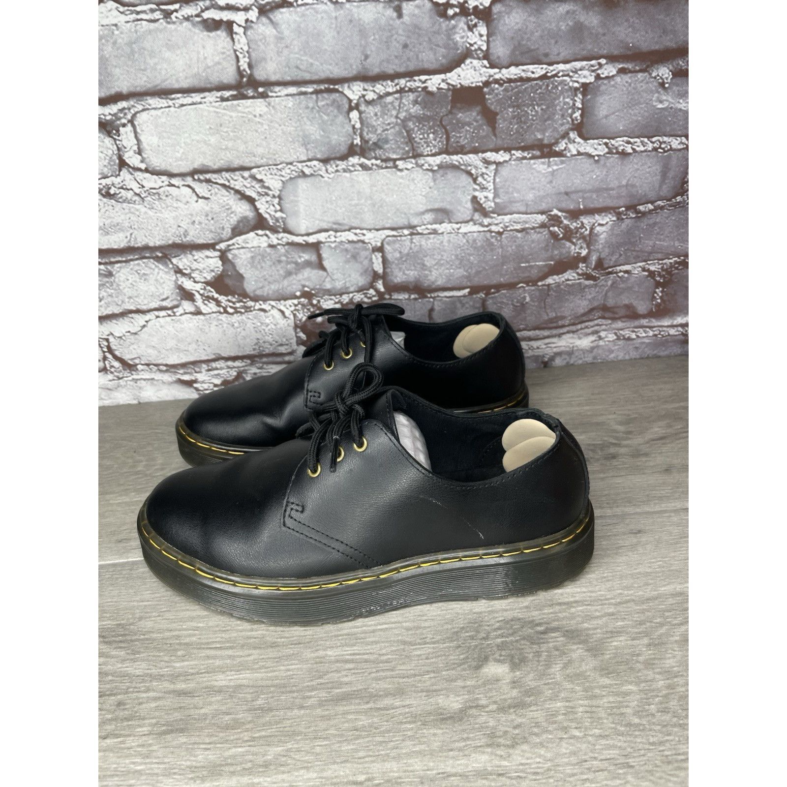 DR MARTENS Air Wair ZAVALALO Unisex Black Leather Shoes Wome