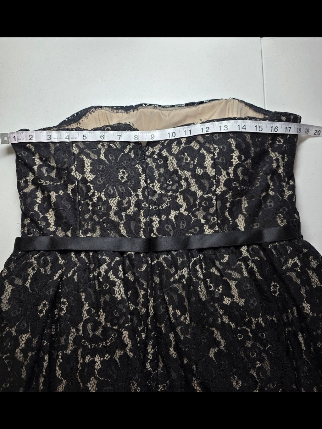 Neiman Marcus Neiman Marcus x Robert Rodriguez Black Lace Strapless Party Size M / US 6-8 / IT 42-44 - 9 Thumbnail