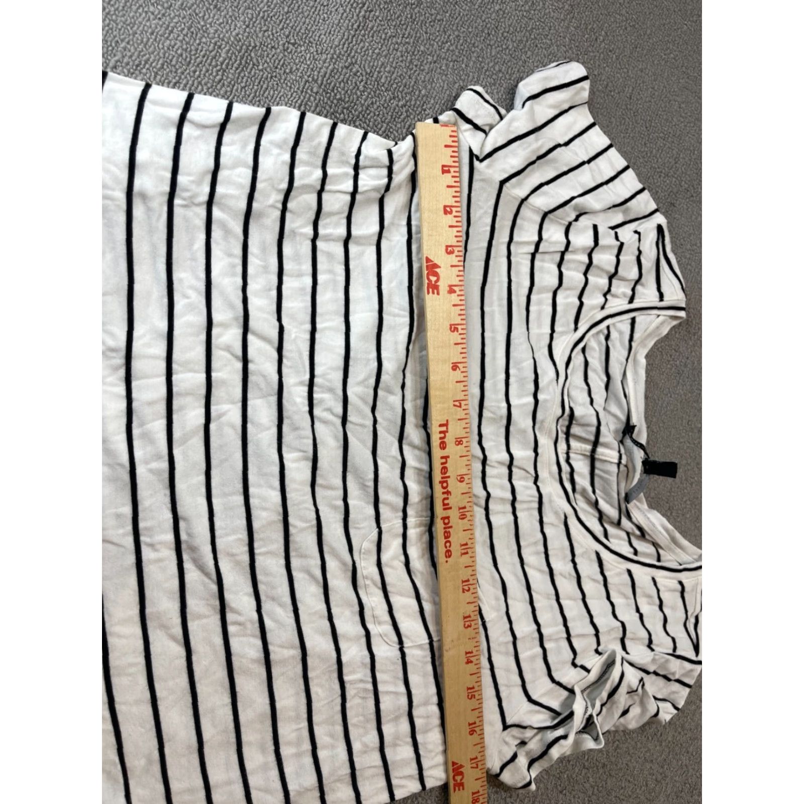 White House Black Market White House Black Market Shirt Womens Small S White Striped Short Sleeve Blouse Shirt Size S / US 4 / IT 40 - 3 Thumbnail