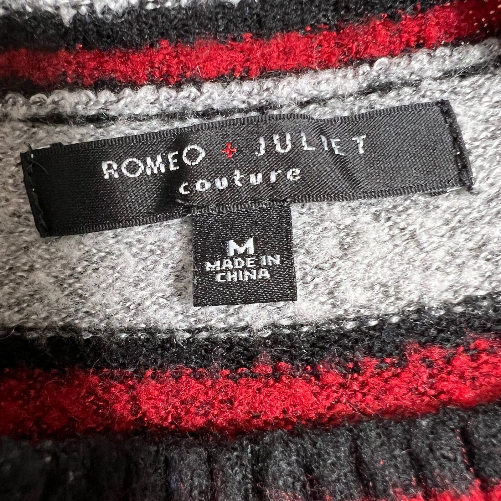 Other Romeo + Juliet Couture Gray Red Black Crewneck Sweater Size M / US 6-8 / IT 42-44 - 3 Thumbnail