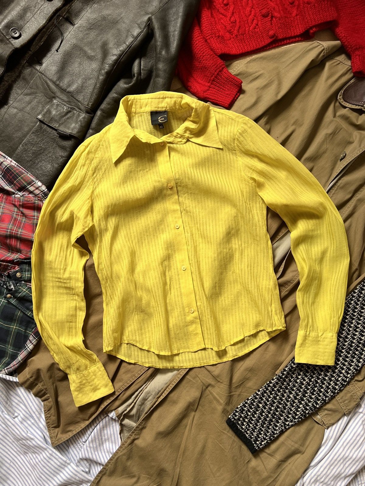 Just Cavalli Vintage Just Cavalli Yellow Light Button Up Avantgarde Shirt Size S / US 4 / IT 40 - 3 Thumbnail