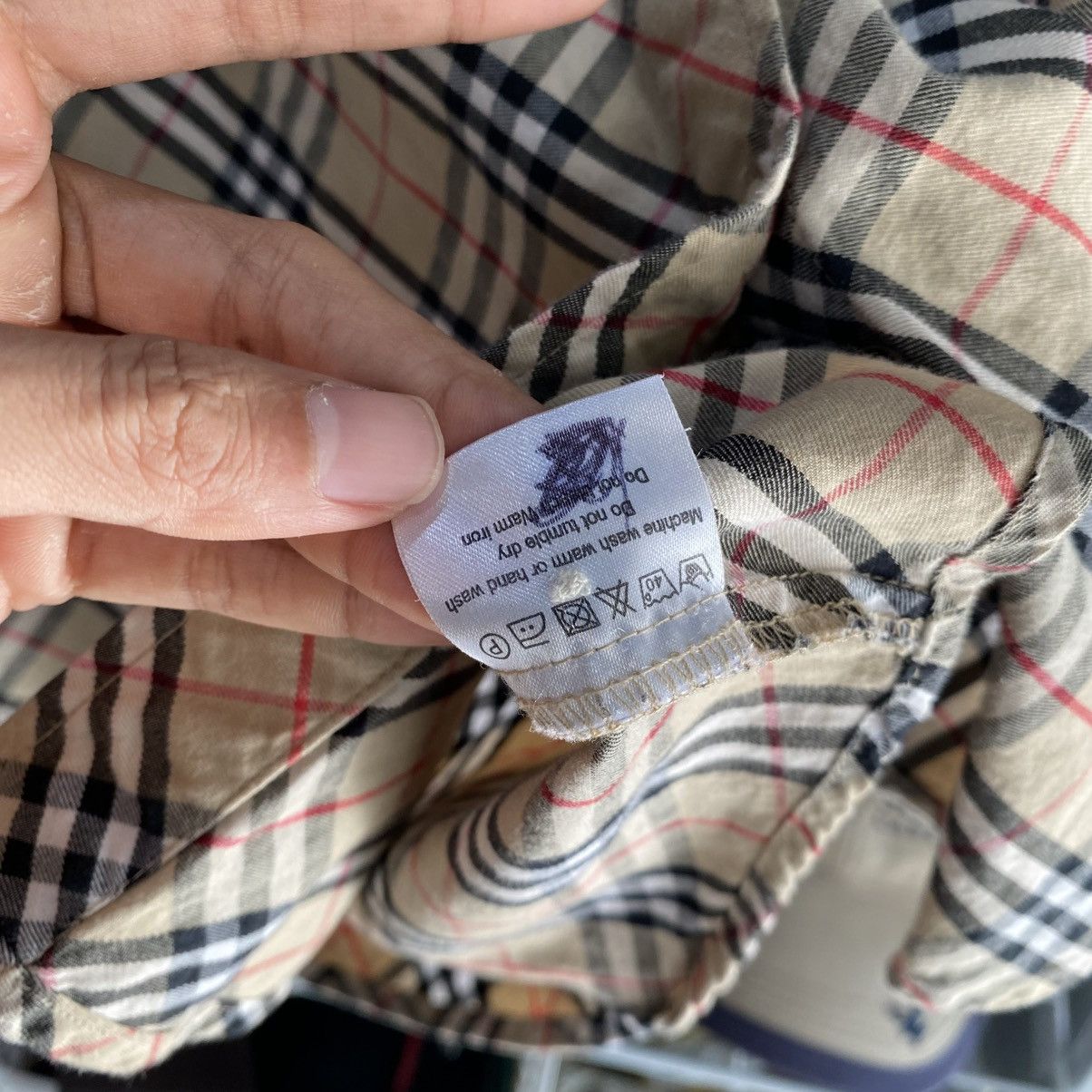Burberry × Vintage Vintage Burberry Nova Check Shirt Size S / US 4 / IT 40 - 9 Thumbnail