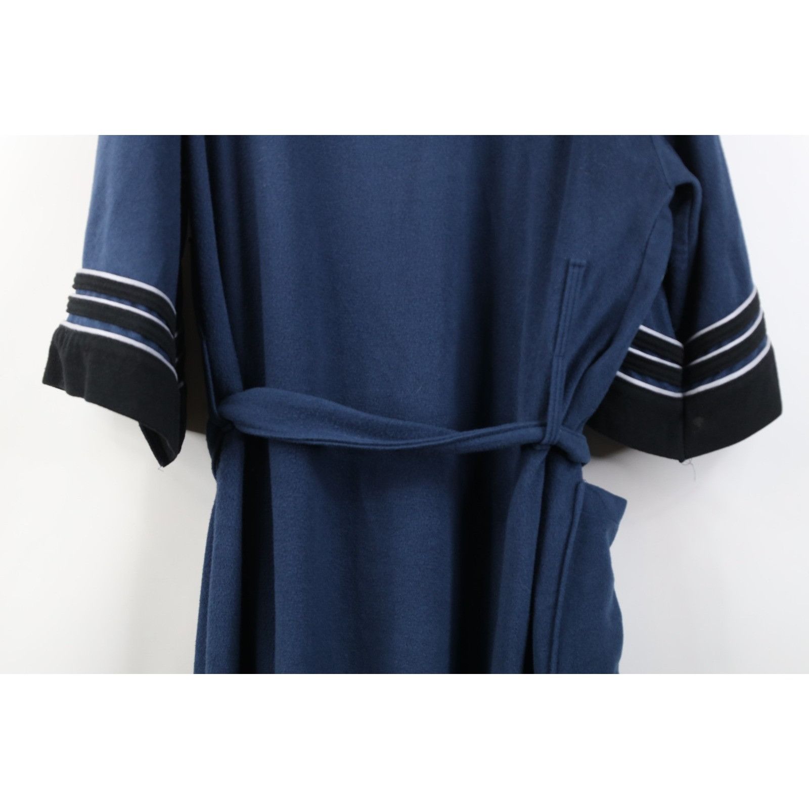 Vintage Vintage 70s Streetwear Fleece Velour Belted Bath Robe Size US L / EU 52-54 / 3 - 17 Thumbnail