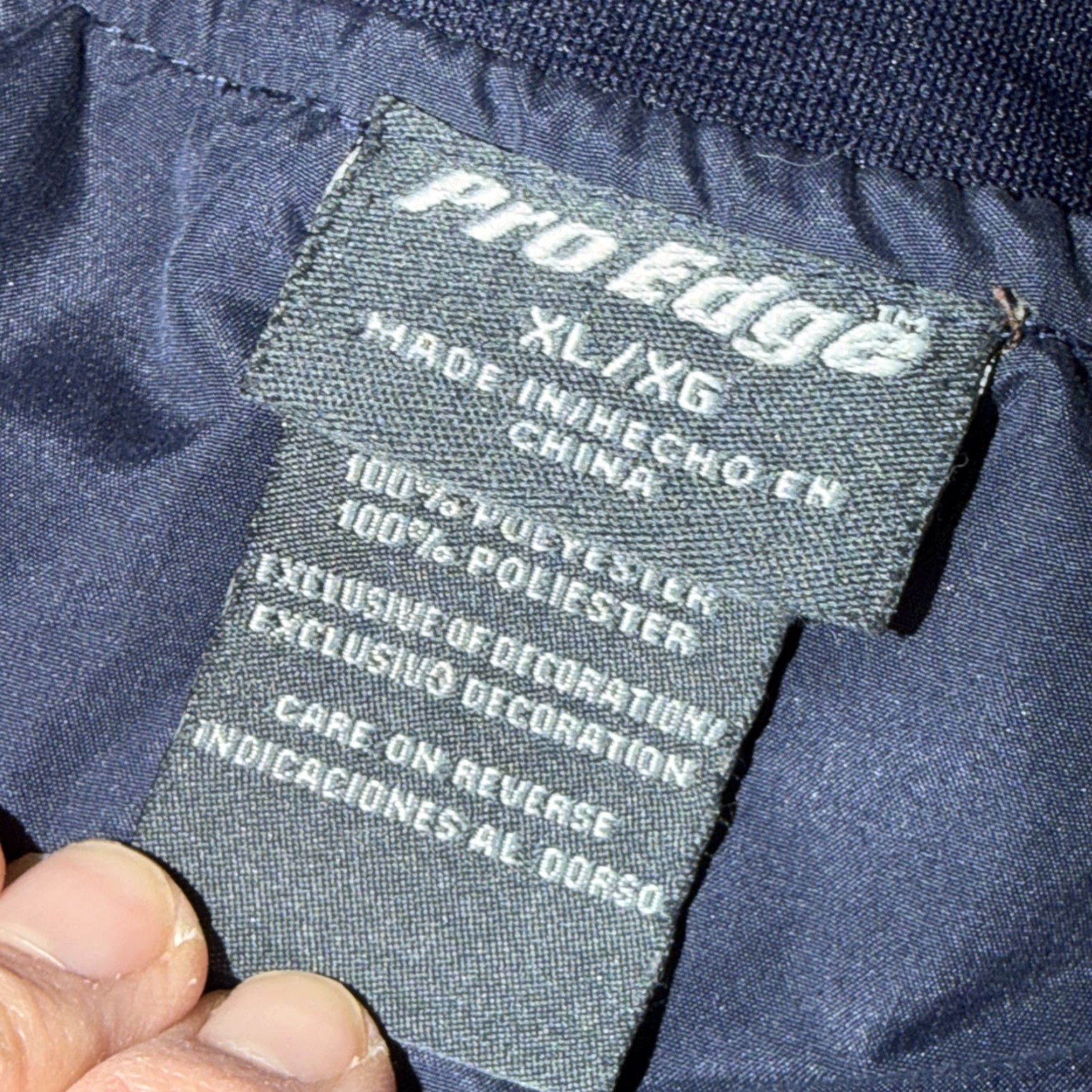 Vintage VINTAGE Michigan Wolverines BLUE YELLOW Windbreaker Jacket XL MEN’S V NECK Pro Edge Wool? Size US XL / EU 56 / 4 - 2 Thumbnail
