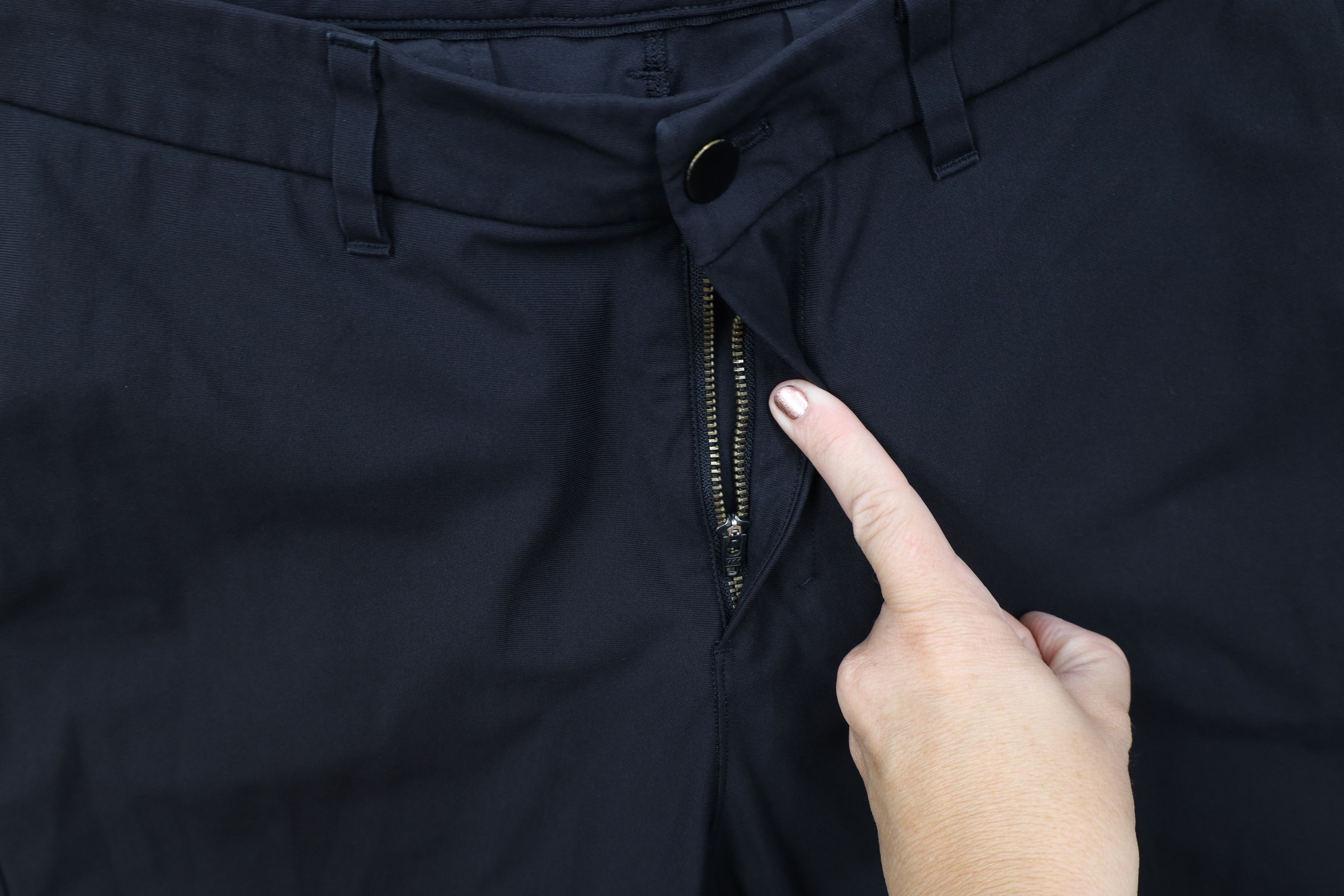 Lululemon Lululemon Stretch Straight Leg Chino Pants Trousers Black Size US 34 / EU 50 - 5 Thumbnail