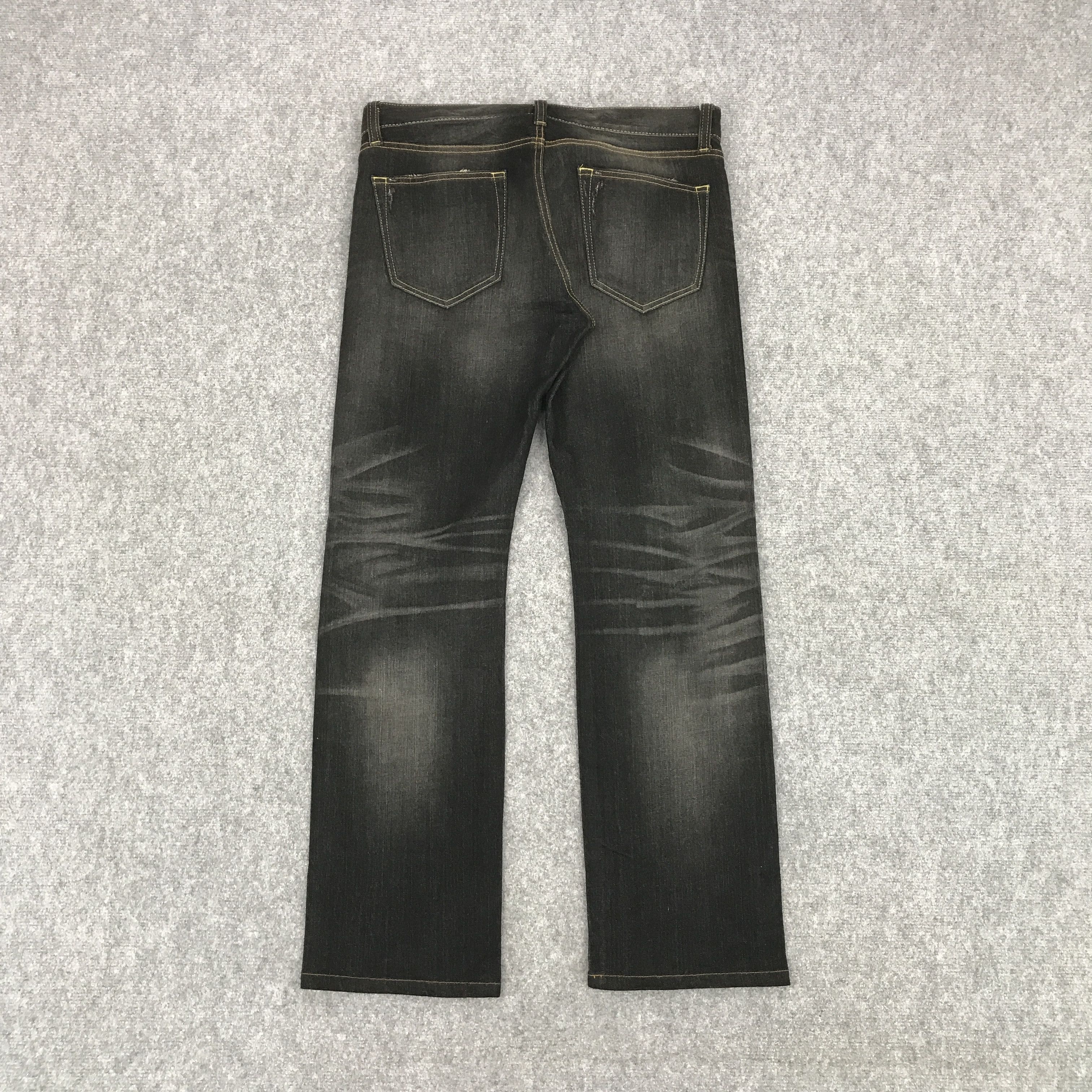 Jun Takahashi × Uniqlo JAPAN BLACK DENIM UNIQLO DISTRESSED DENIM PANTS Size US 34 / EU 50 - 2 Thumbnail