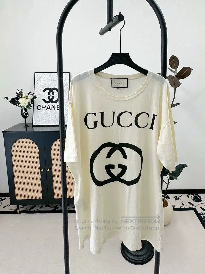 Gucci Beige large logo short-sleeved T-shirt