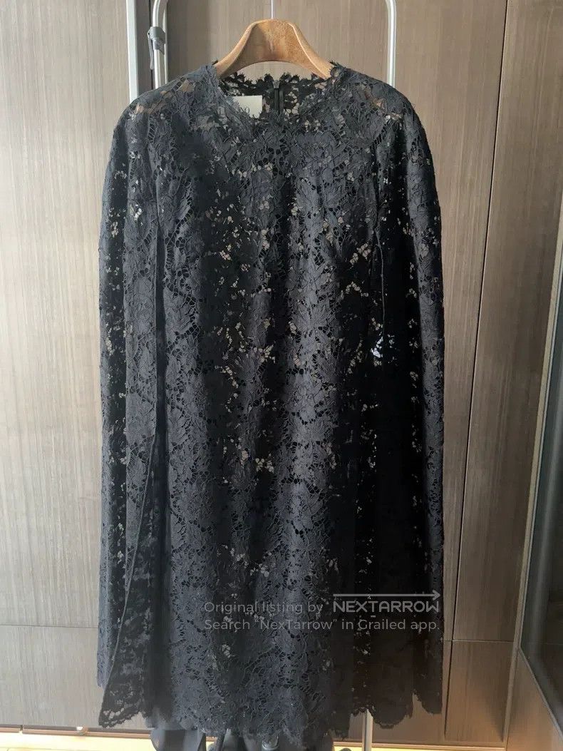 Valentino Valentino Cloak dress Size M / US 6-8 / IT 42-44 - 1 Thumbnail