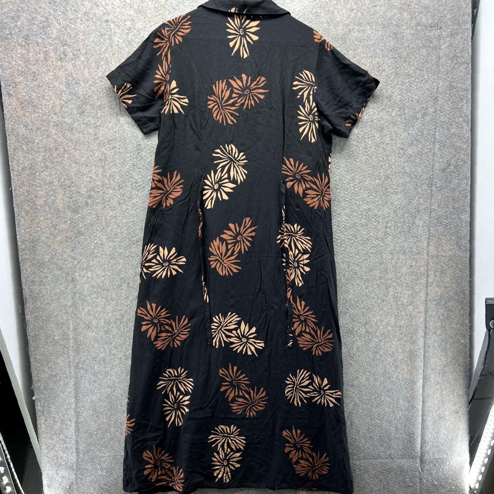 Orvis VINTAGE Orvis Shirt Dress Womens L Black Brown Floral Rayon Button Front Midi Size L / US 10 / IT 46 - 2 Thumbnail
