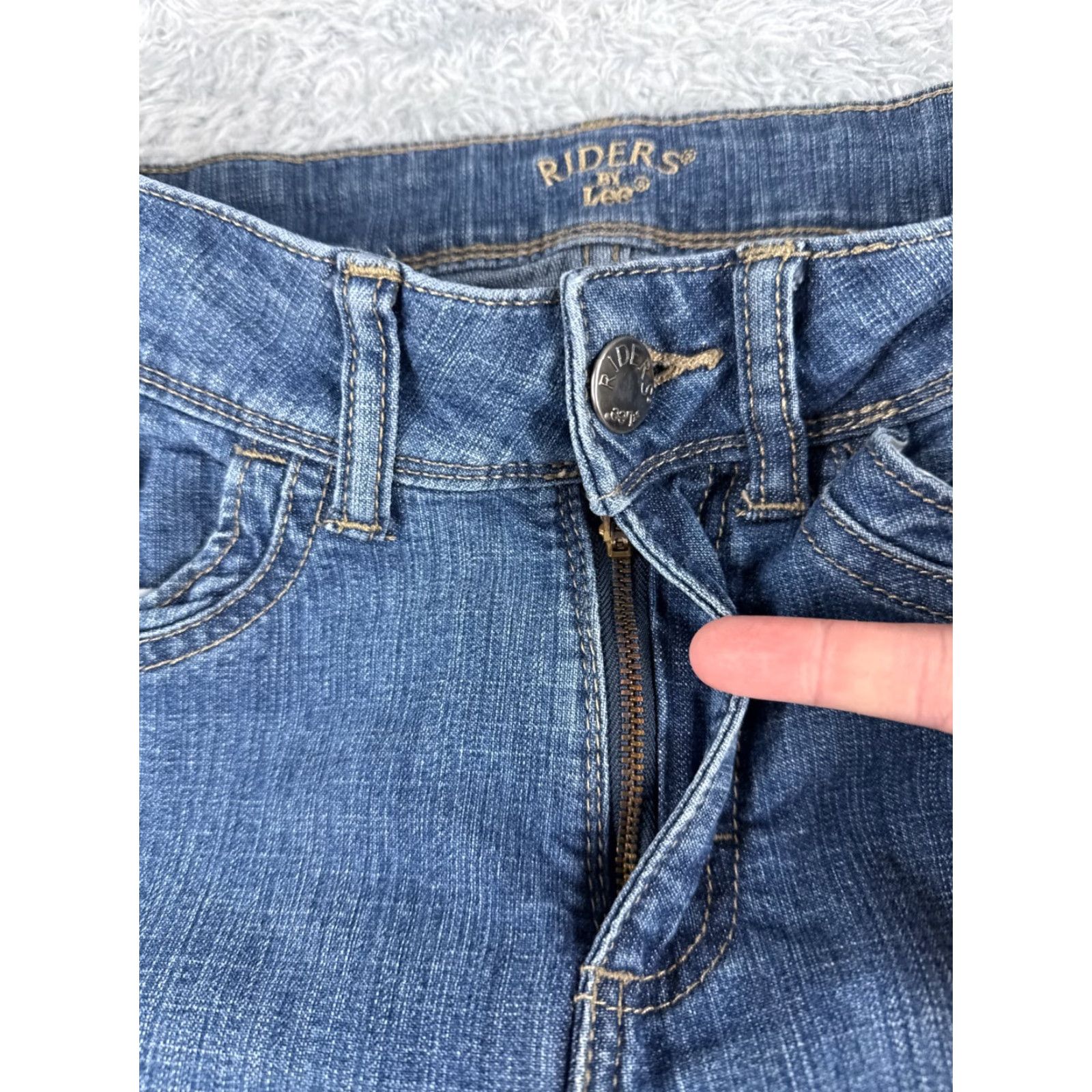 Lee VINTAGE Lee Women’s Denim Jeans Bootcut 8 Blue Mid Rise 29x29 Cotton Blend Adults Size 30" / US 8 / IT 44 - 5 Thumbnail