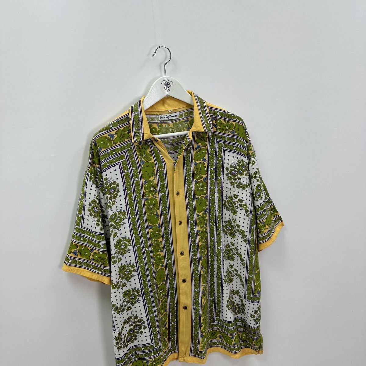 Vintage Vintage 90s Bad Influence Silk Hawaiian shirt y2k floral Size US M / EU 48-50 / 2 - 3 Thumbnail