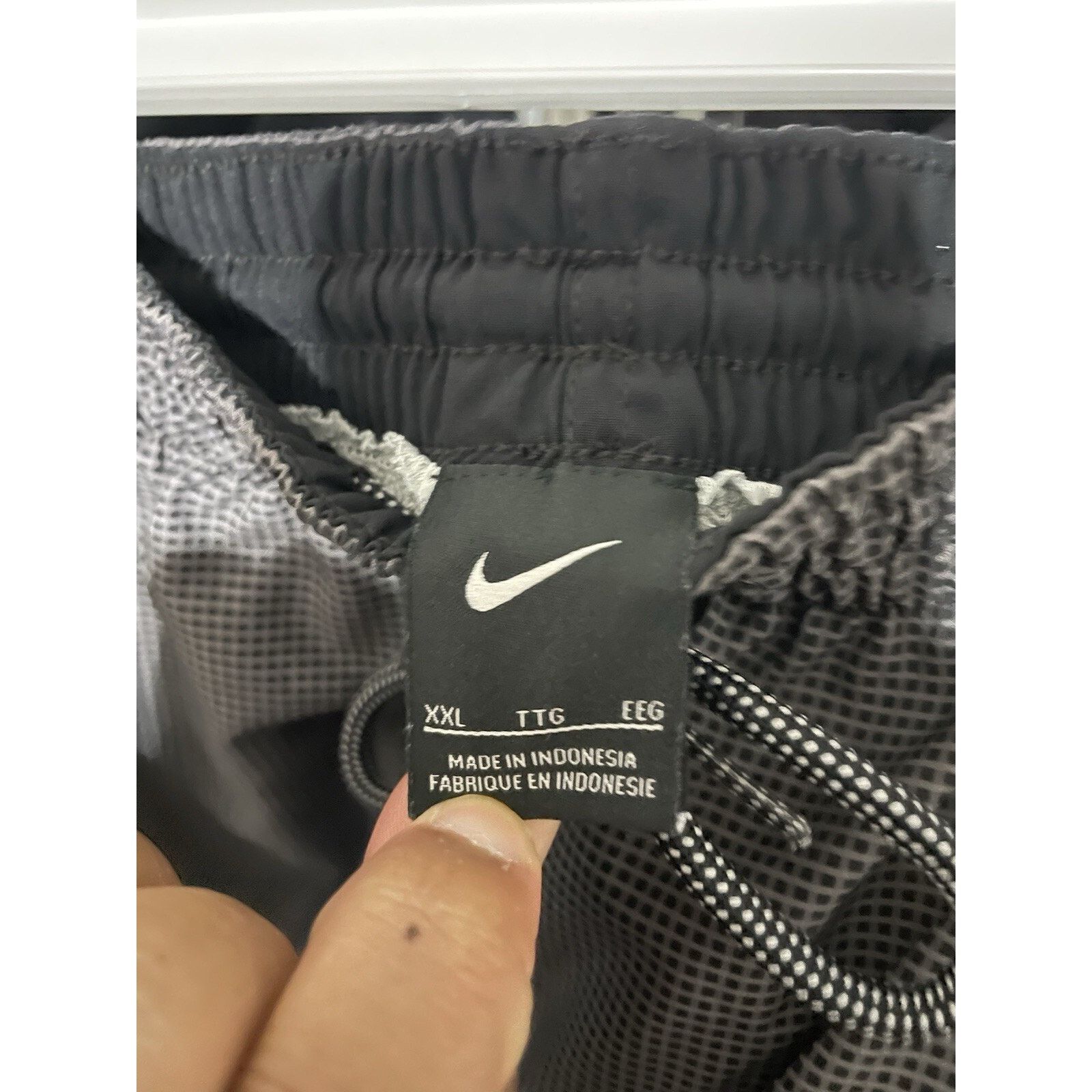 Nike Size 2XL- Nike Swim Short Trunks Black Gradient Stripes Mens Size US 41 - 3 Thumbnail