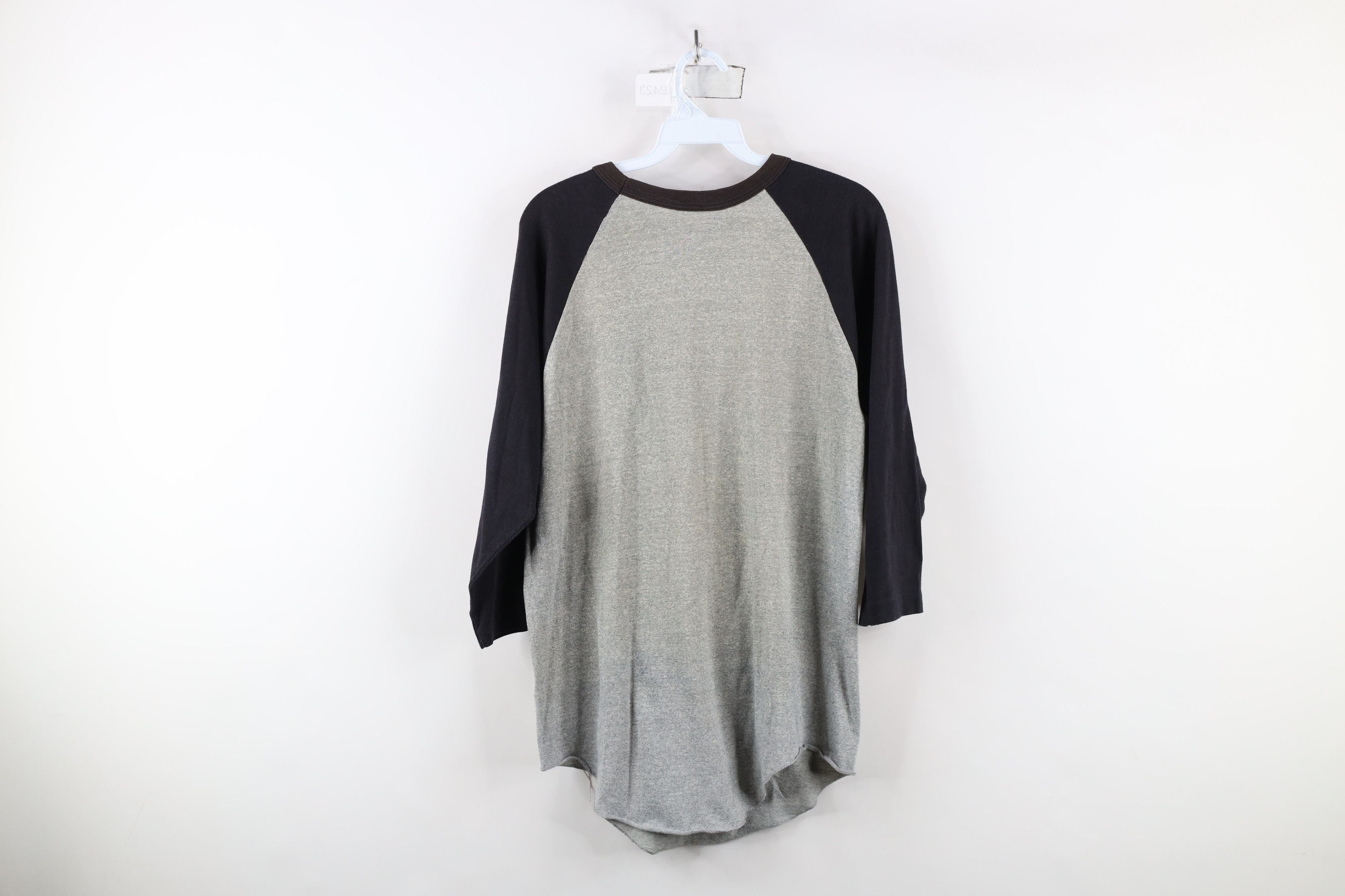 Vintage Vintage 70s Streetwear Alaska 3/4 Sleeve Raglan T-Shirt USA Size US L / EU 52-54 / 3 - 12 Thumbnail