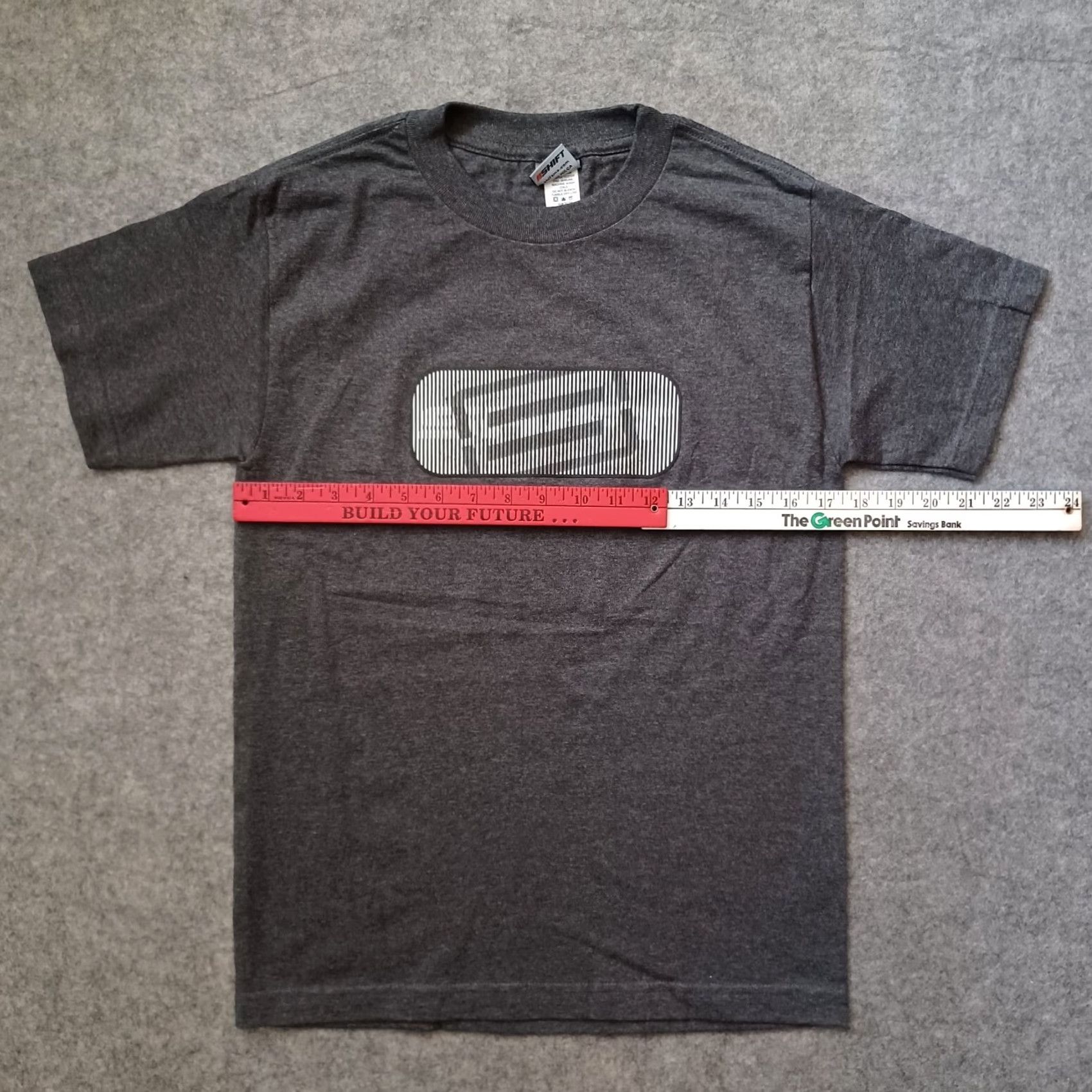 Logo 7 VINTAGE Shift Racing T Shirt Mens Small Gray Raised Center Logo Short Sleeve Size US S / EU 44-46 / 1 - 4 Thumbnail