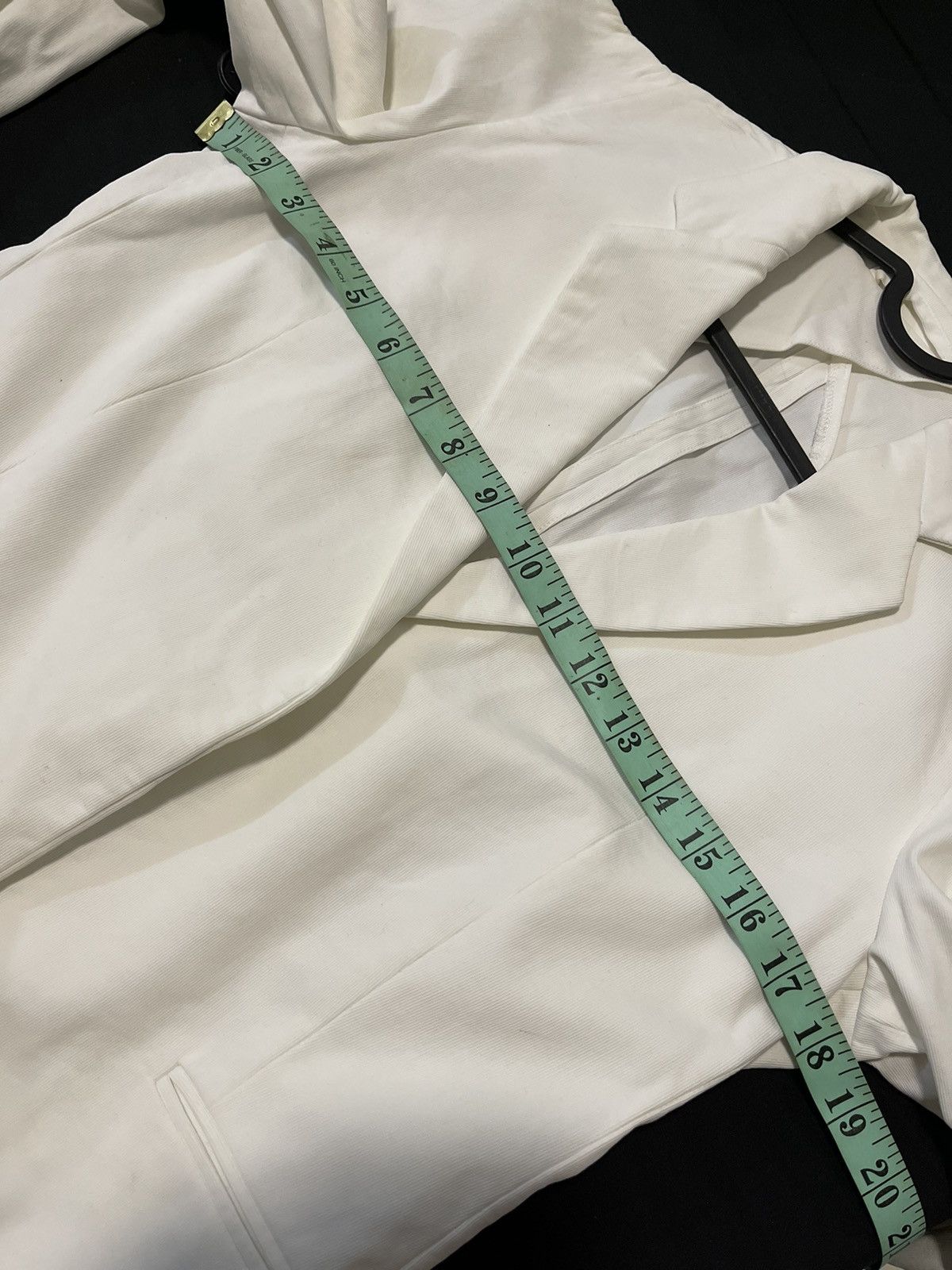 Maison Margiela Maison Martin Margiela Sculpted Jacket in White Size M / US 6-8 / IT 42-44 - 9 Thumbnail