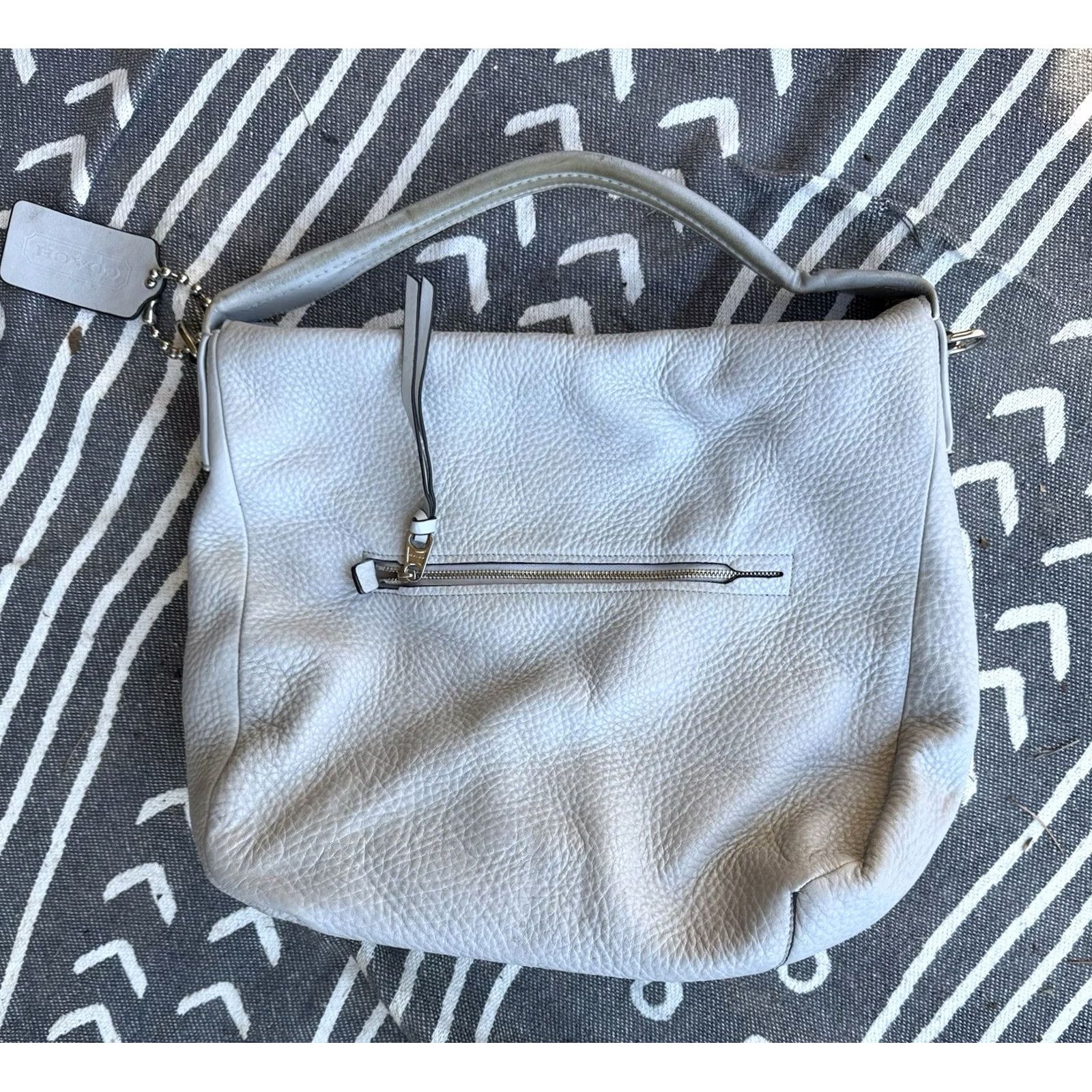 Coach Coach Pebbled Leather Hobo Bag / Shoulder Bag Light Gray Women’s Gray Pebbled Leather Finish Light staining Handle Wear Size ONE SIZE - 5 Thumbnail