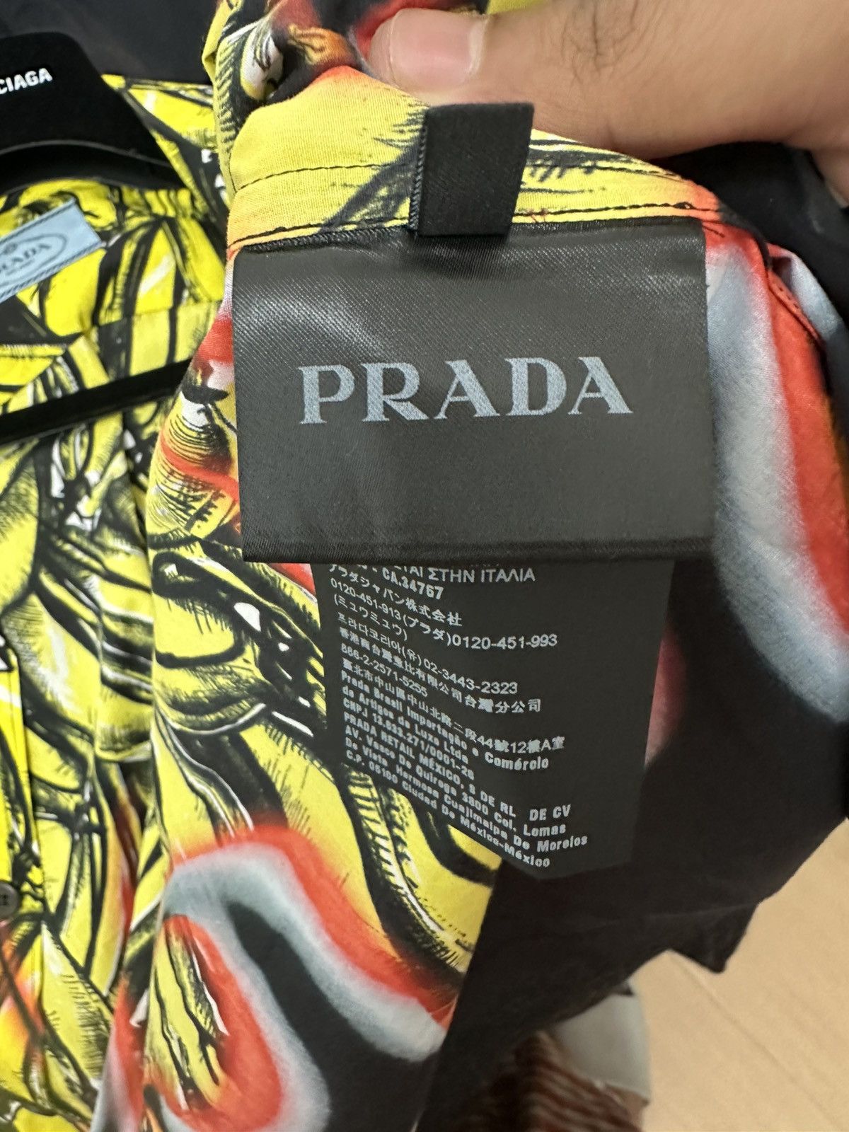 Prada Prada Banana and Flames Bowling Shirt Size US S / EU 44-46 / 1 - 5 Thumbnail