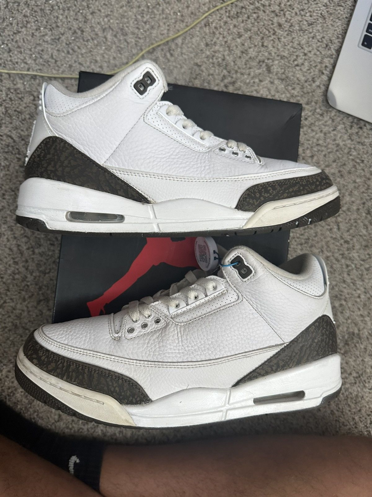 Jordan Brand Air jordan 3 mocha white latte brown chocolate - size 9.5 Size US 9.5 / EU 42-43 - 1 Thumbnail