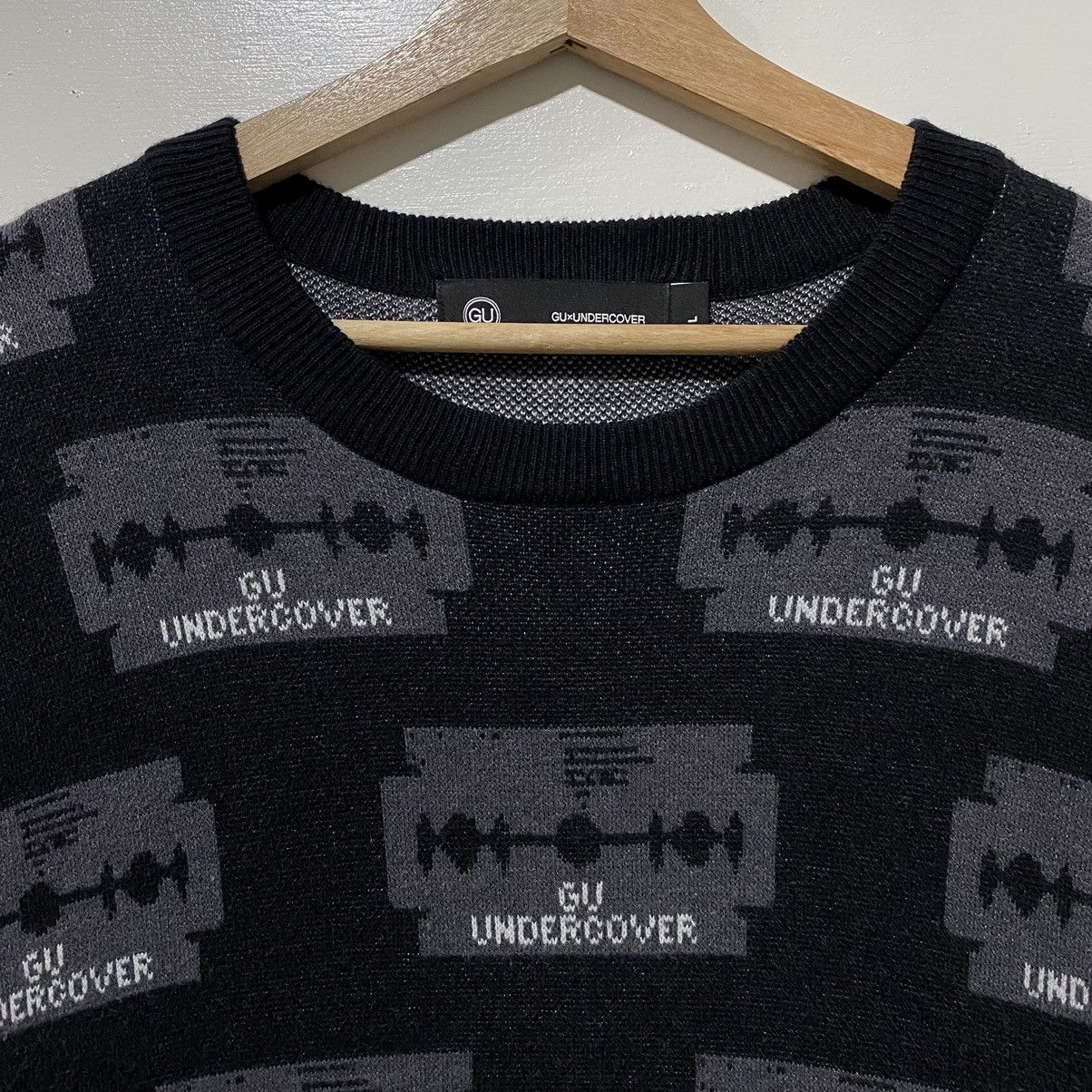 GU × Undercover 🧧RARE 🧧 Monogram print Razor blade Size US XL / EU 56 / 4 - 3 Thumbnail